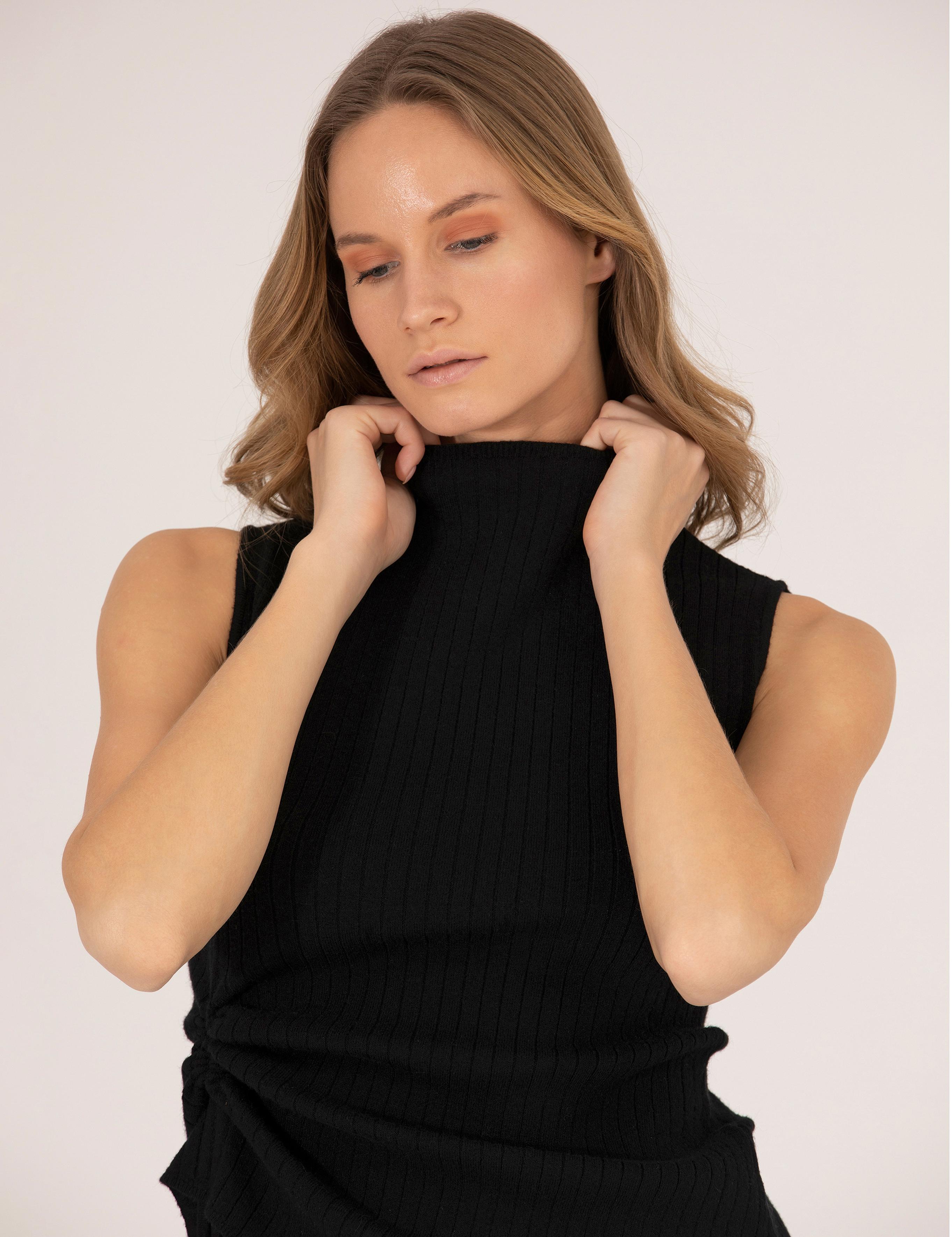 Siyah Slim Fit Kazak