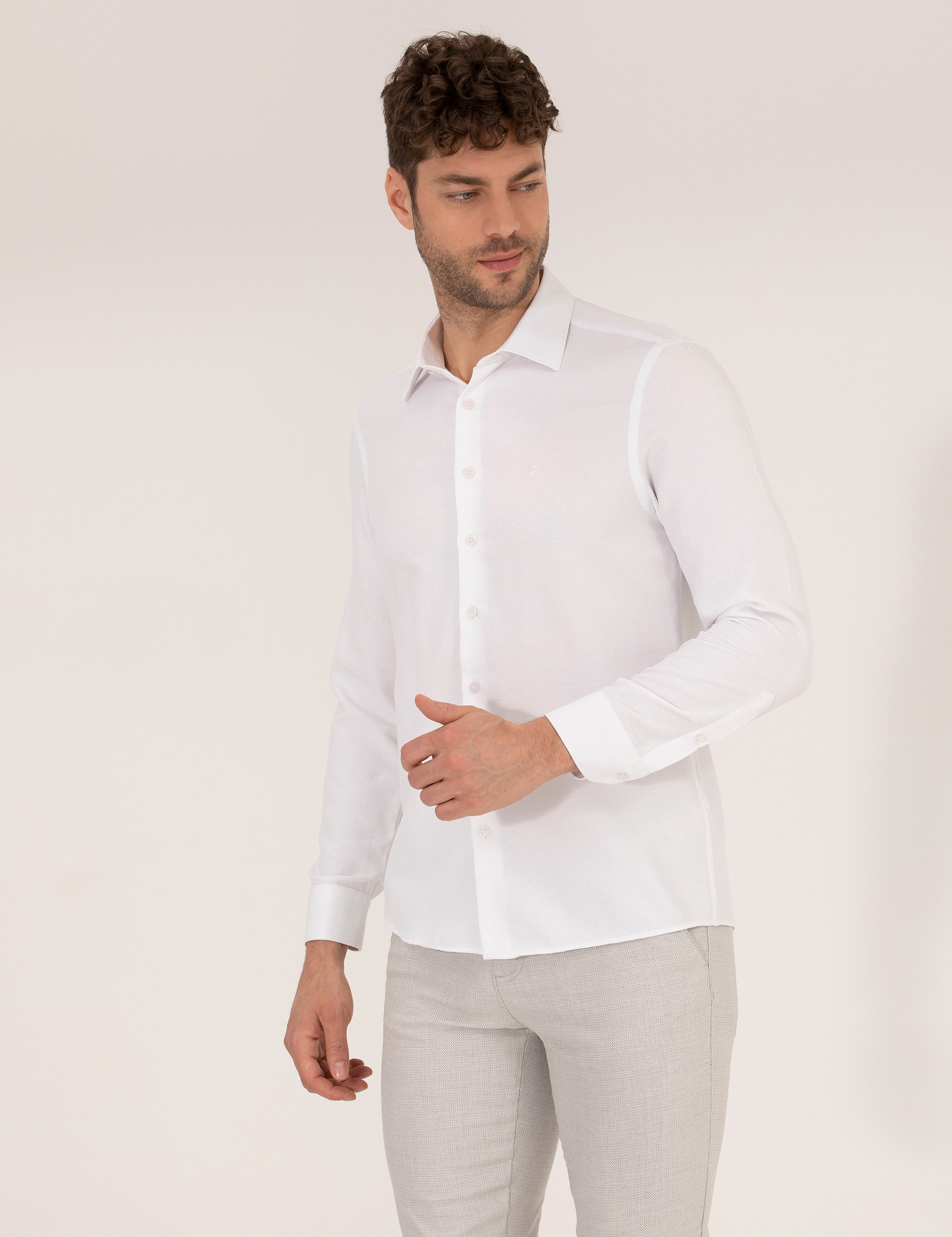 Beyaz Slim Fit Uzun Kollu Gömlek - Image 1