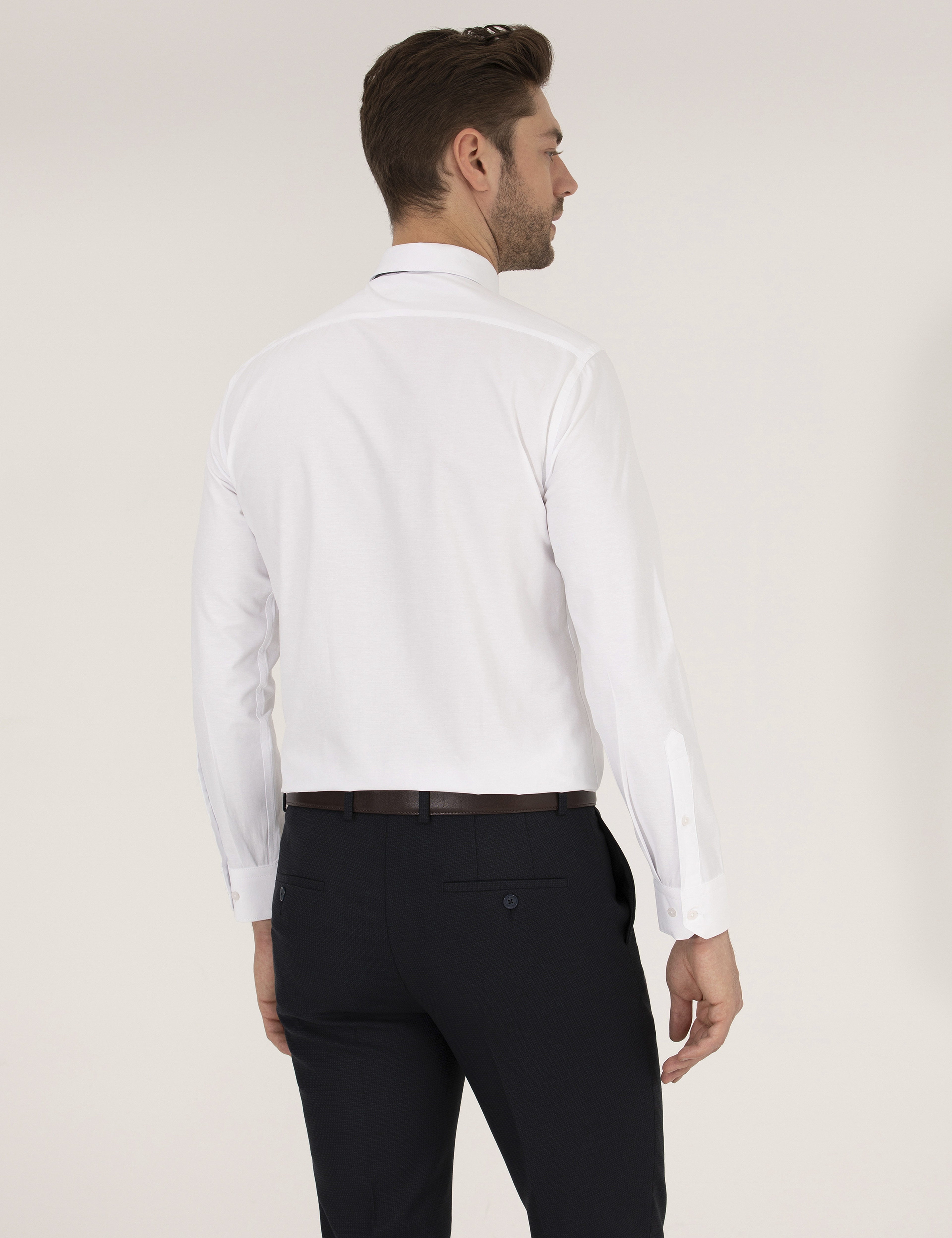Beyaz Slim Fit Uzun Kollu Klasik Gömlek - Image 5