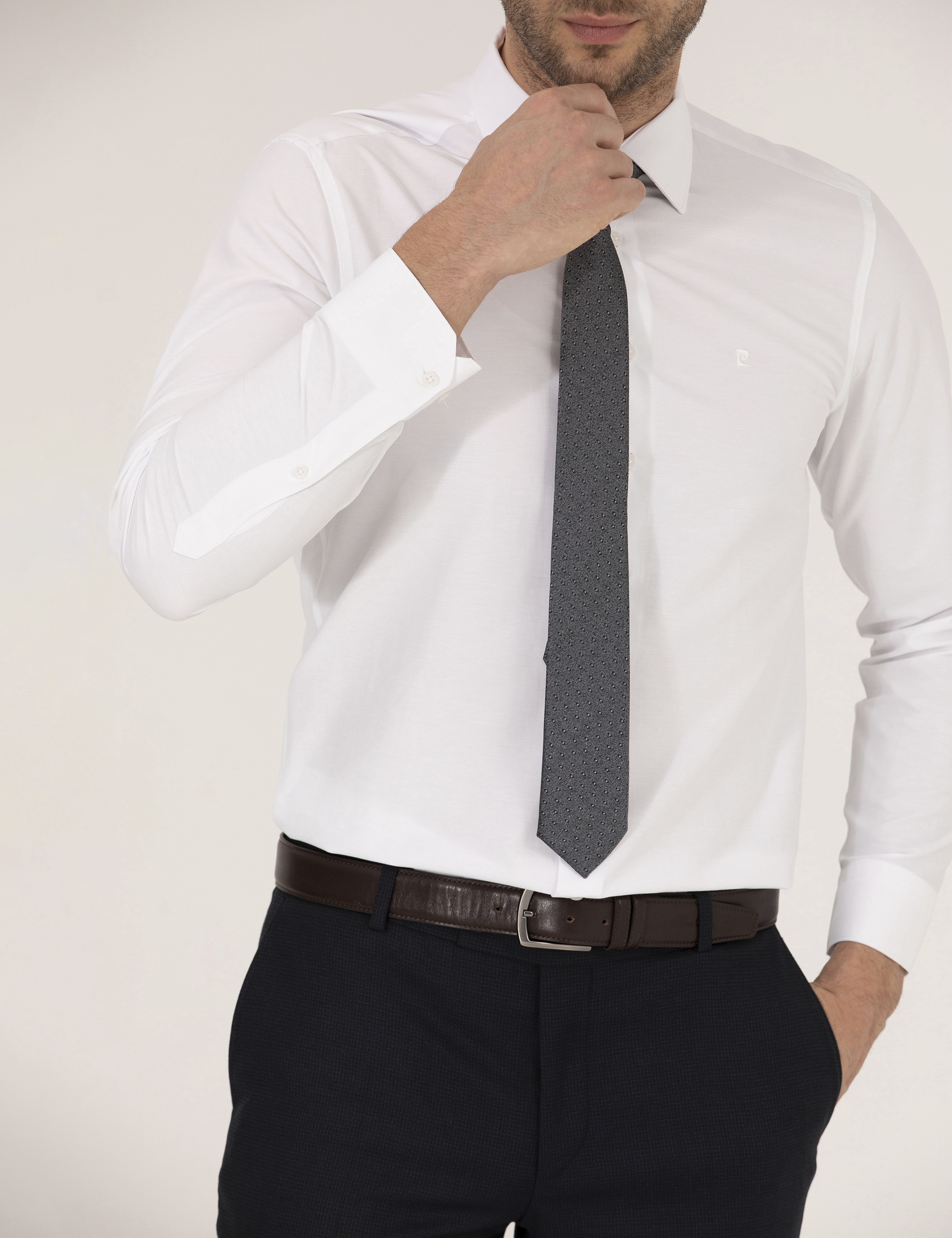 Beyaz Slim Fit Uzun Kollu Klasik Gömlek - Image 6