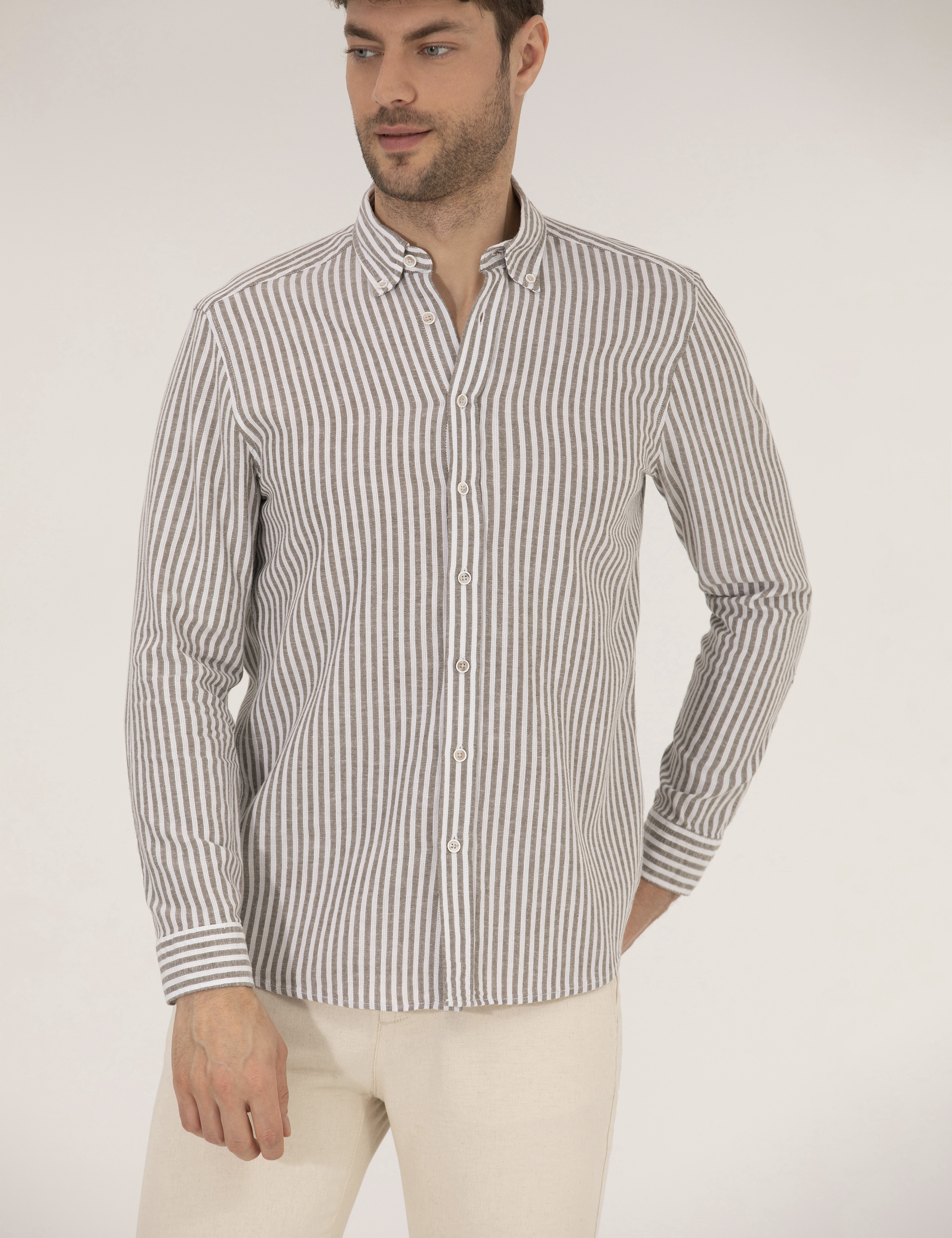 Haki Regular Fit Uzun Kollu Gömlek - Image 3