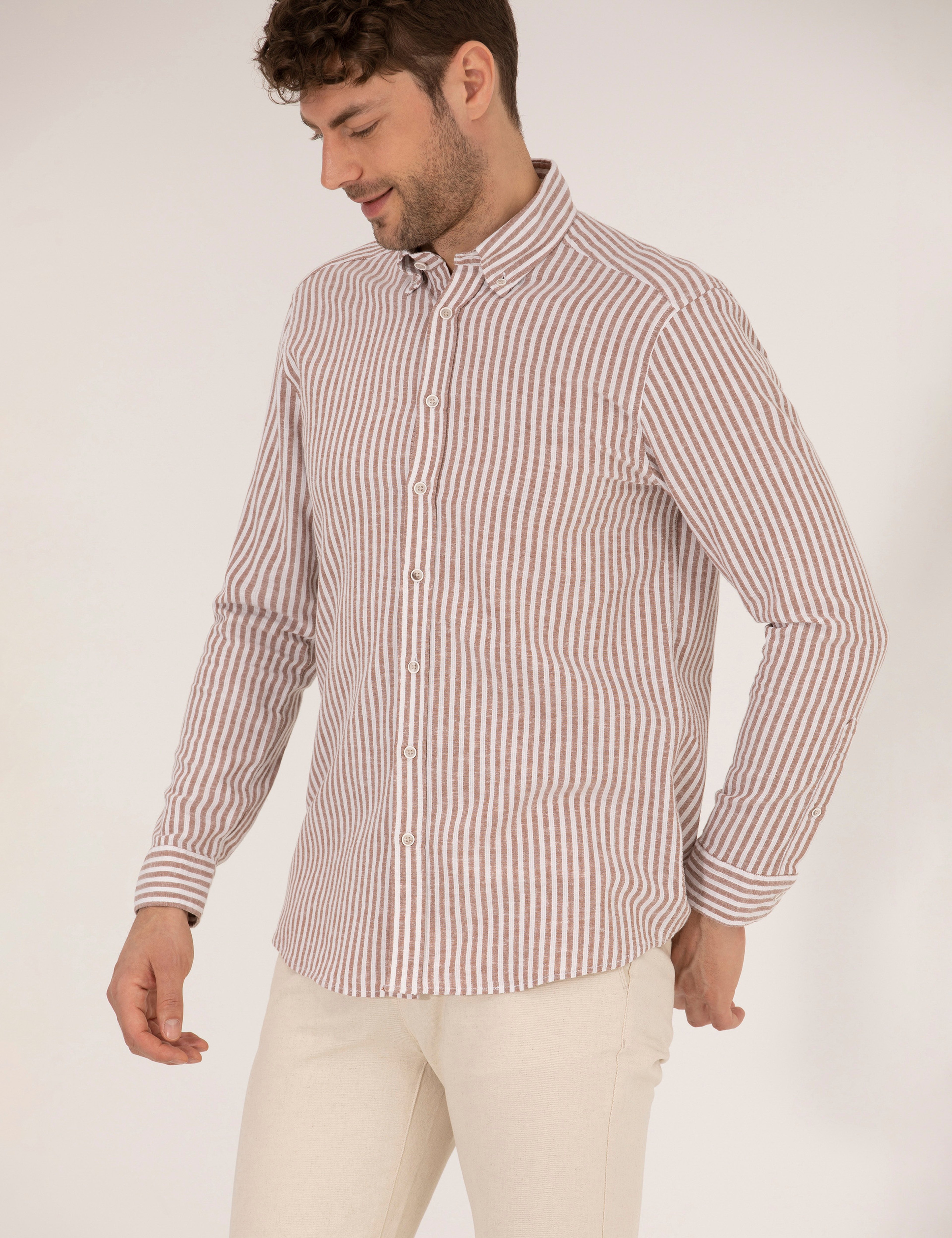Kahverengi Regular Fit Uzun Kollu Gömlek - Image 2