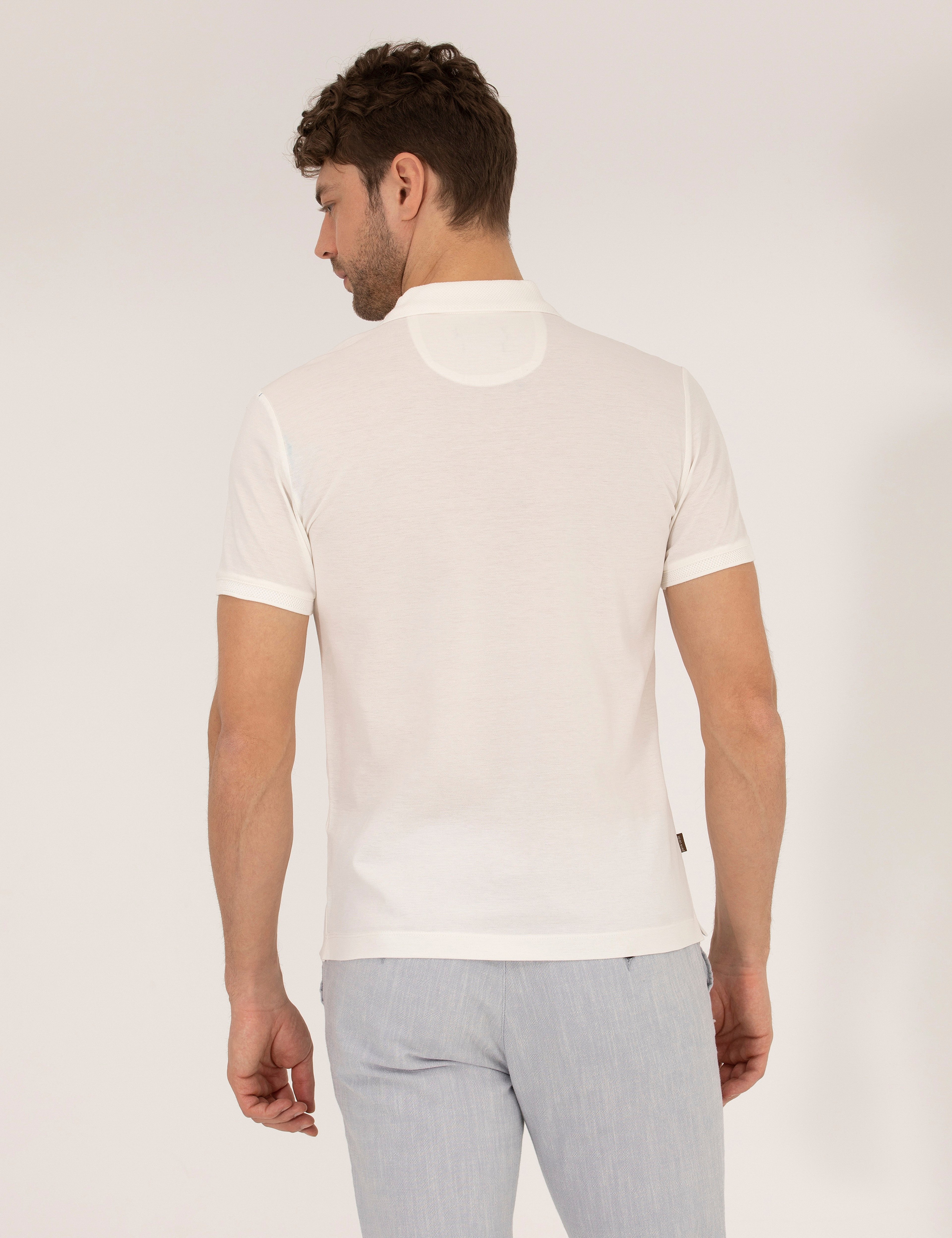 Beyaz Slim Fit Polo Yaka Merserize Tişört - Image 5