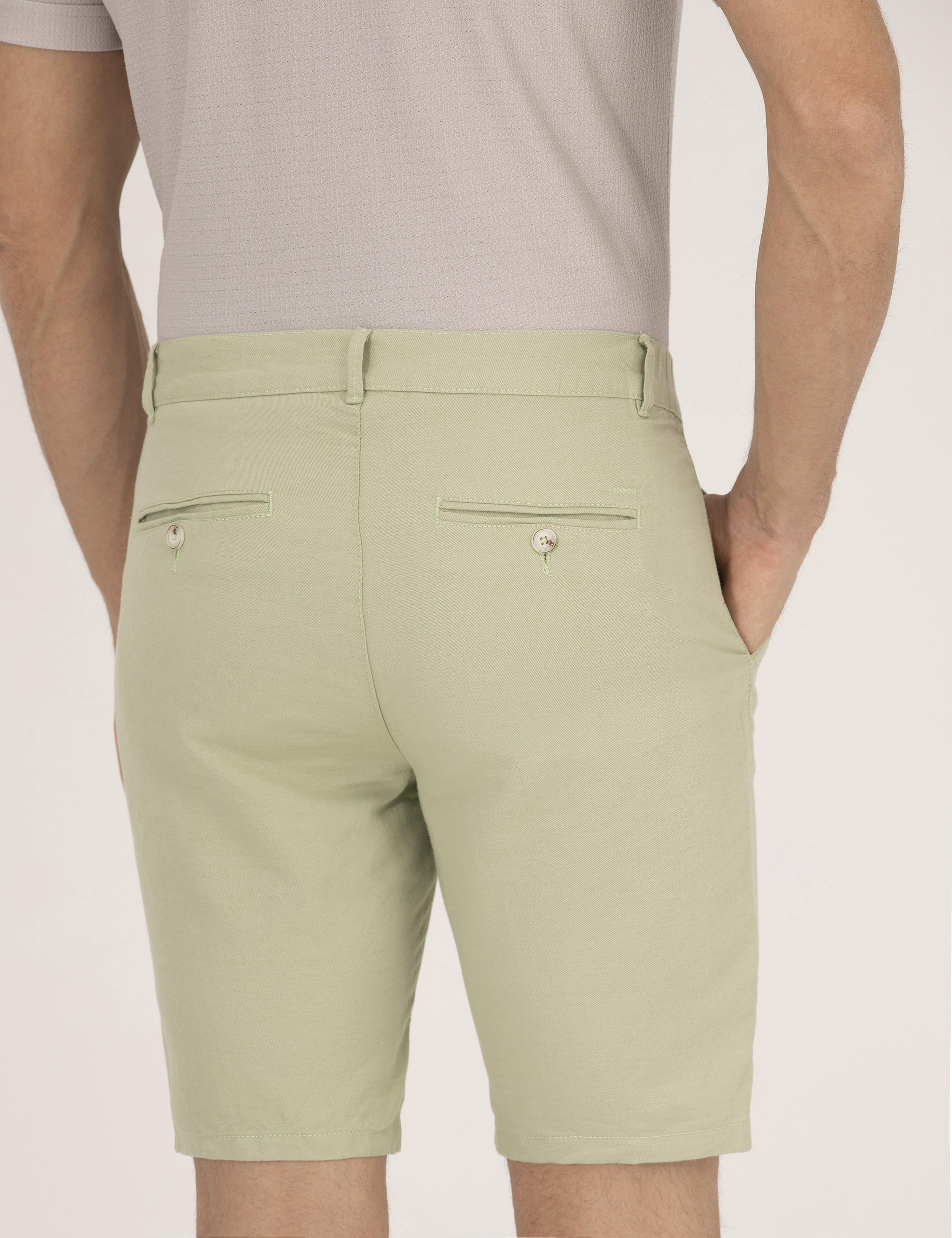 Açık Yeşil Slim Fit Keten Karışımlı Beli Lastikli Bermuda Şort