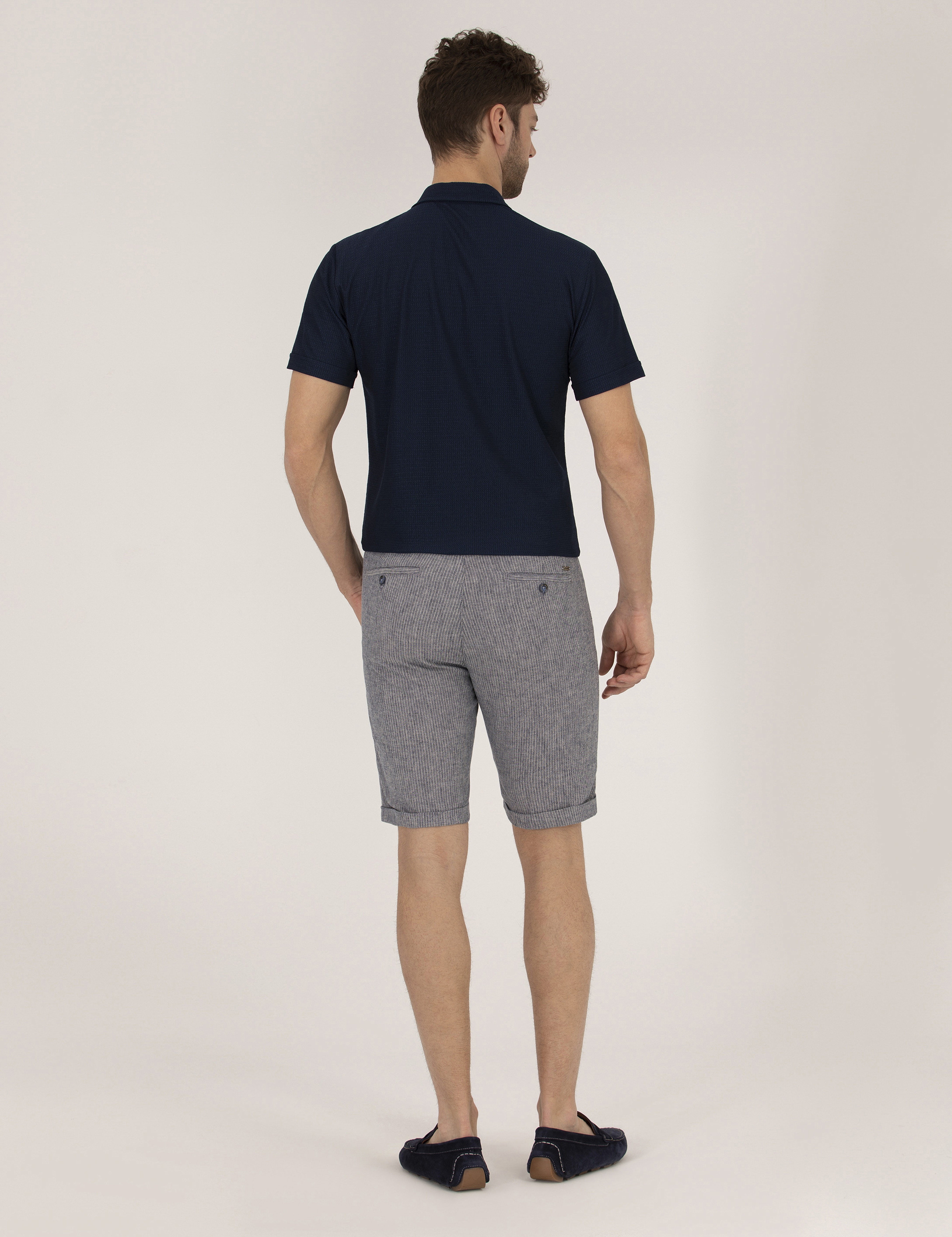 Açık Lacivert Slim Fit Keten Karışımlı Çizgili Bağcıklı Bermuda Şort - Image 4
