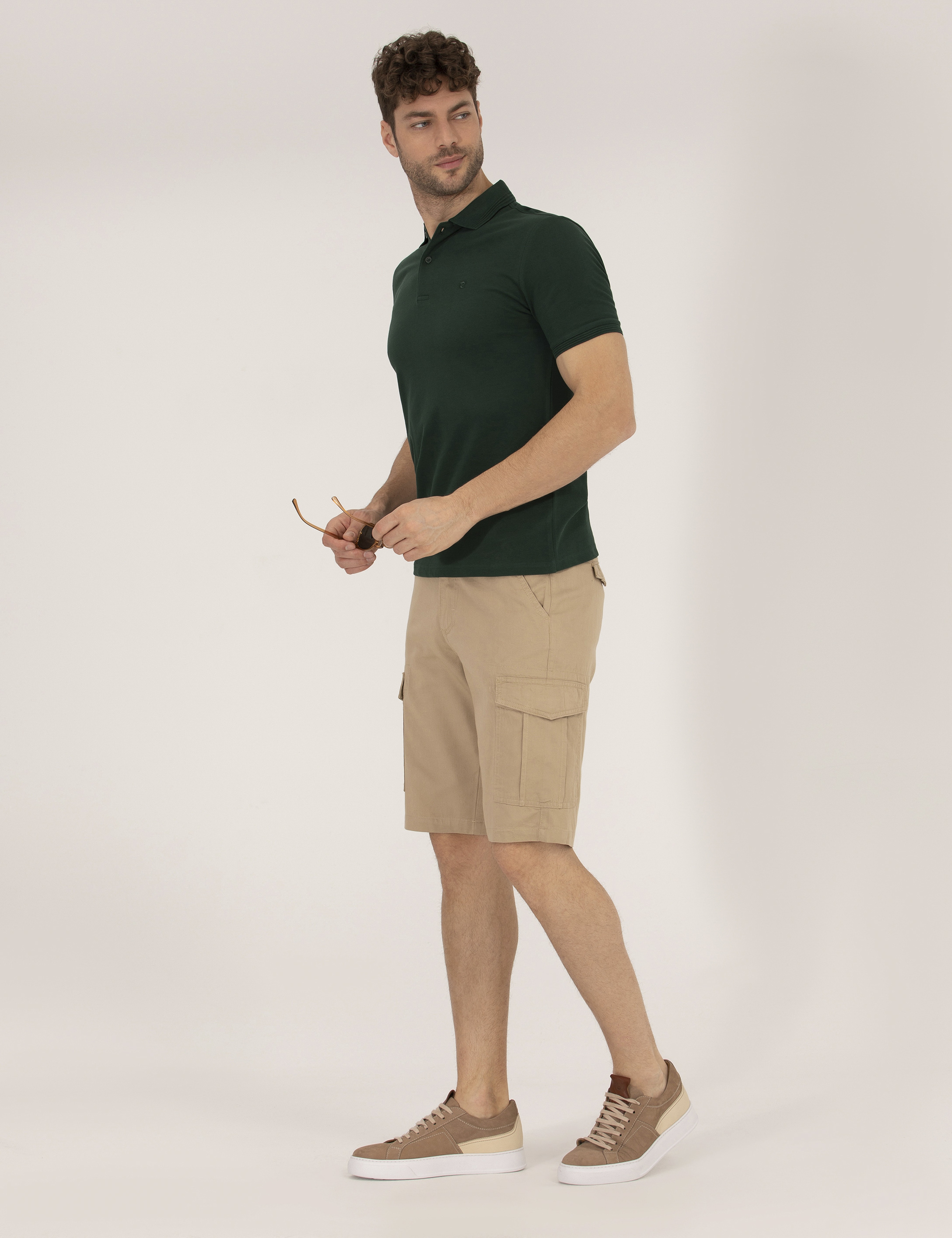 Bej Comfort Fit Kargo Cepli Bermuda Şort