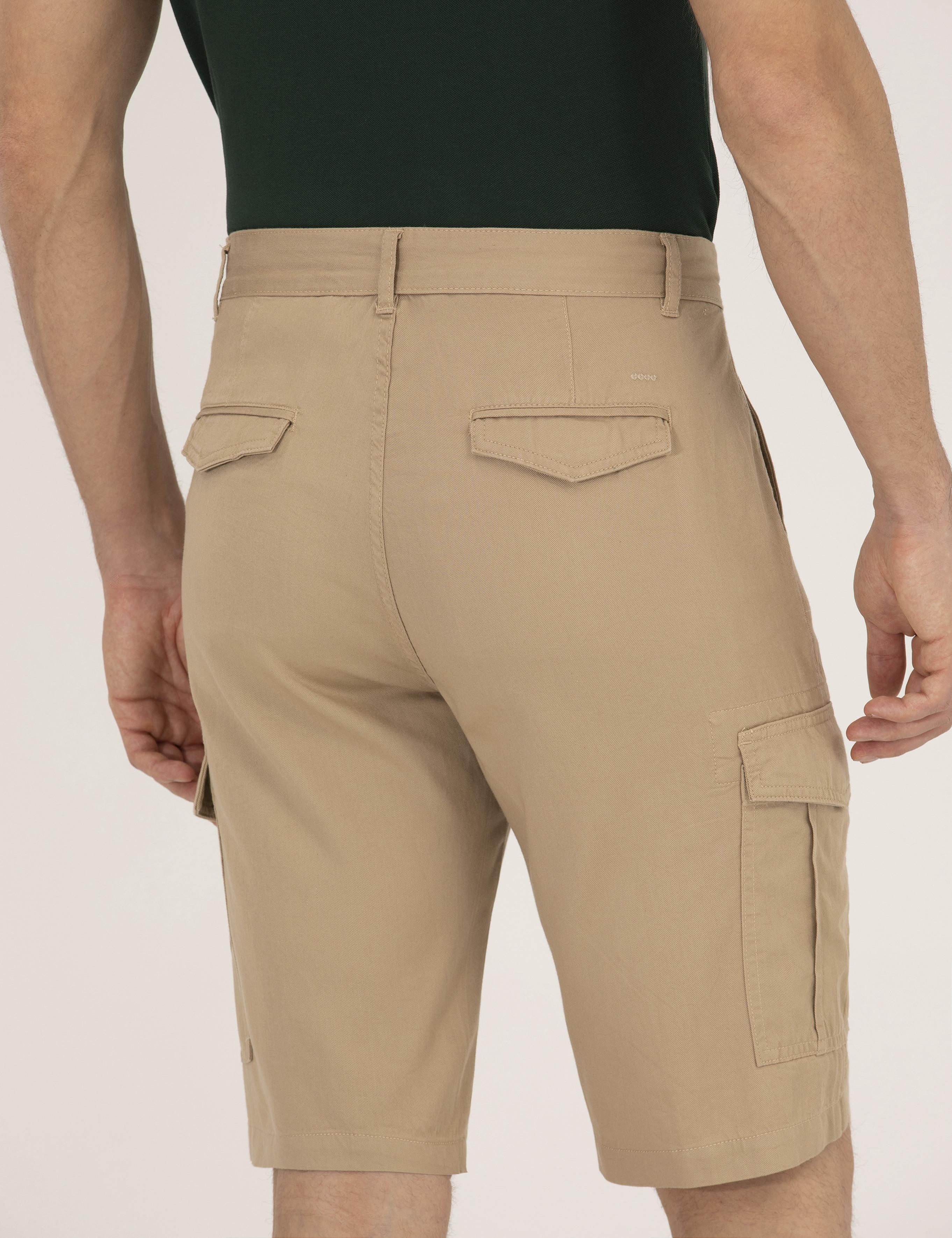 Bej Comfort Fit Kargo Cepli Bermuda Şort