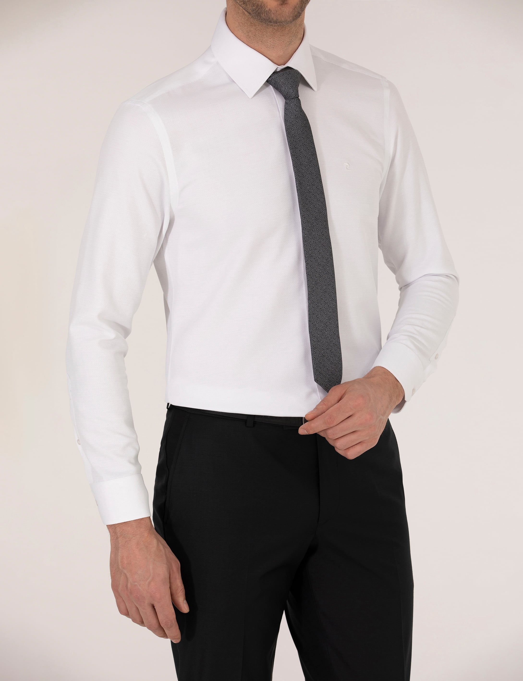 Beyaz Slim Fit Uzun Kollu Gömlek