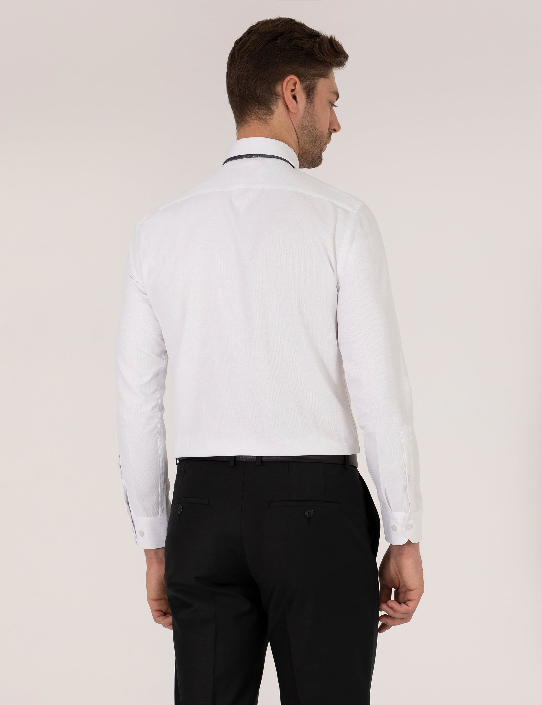 Beyaz Slim Fit Uzun Kollu Gömlek
