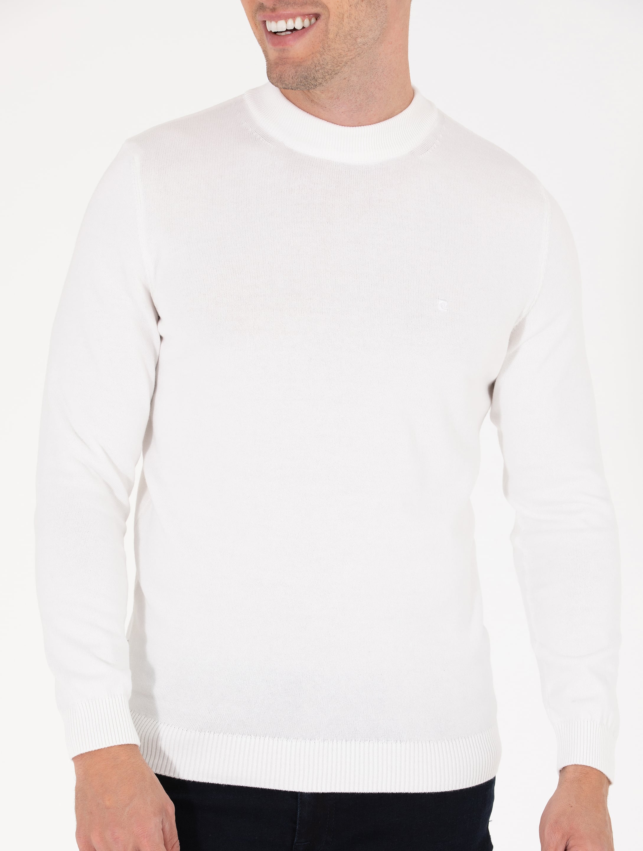 Ekru Slim Fit Çeyrek Yaka Basic Triko Kazak