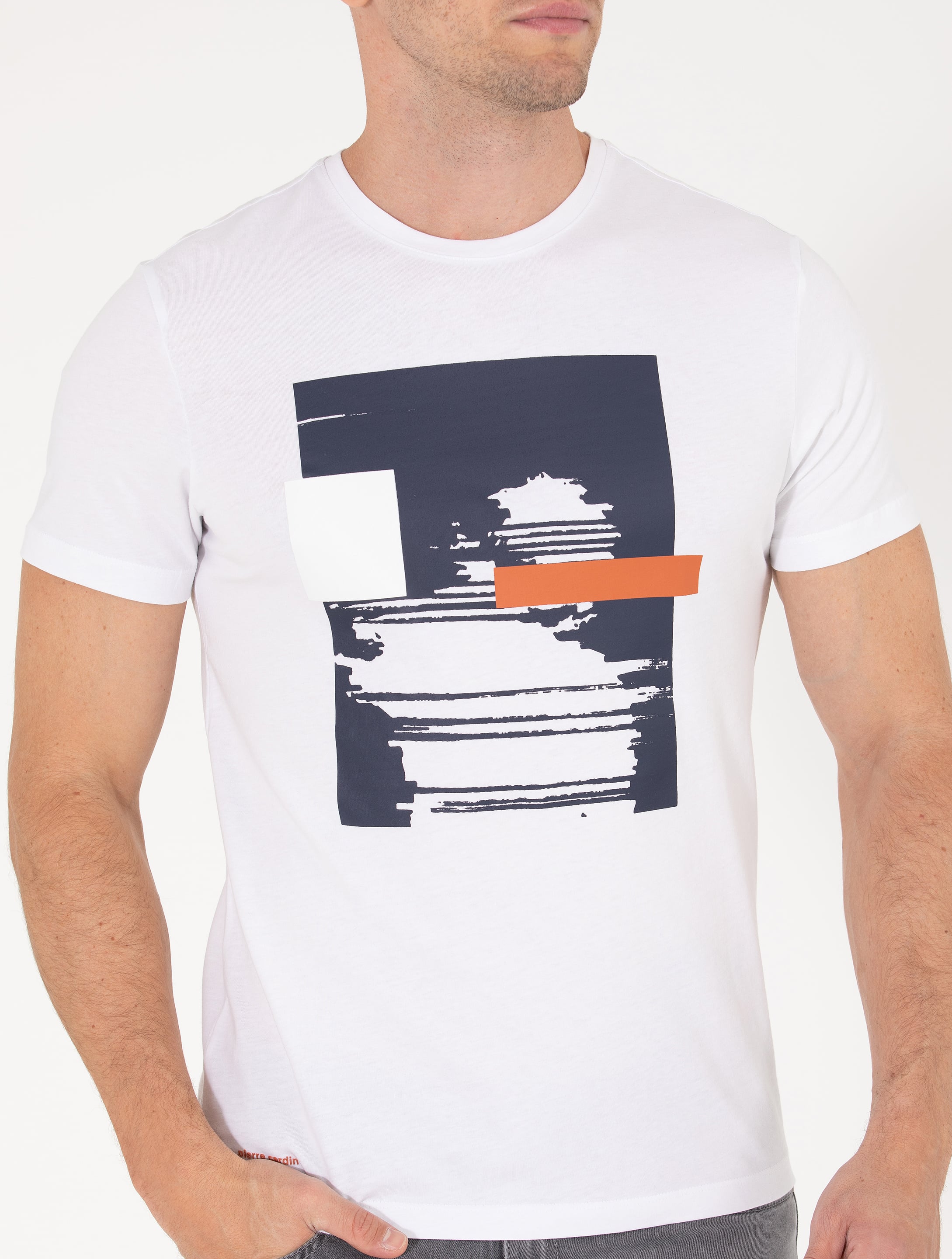 Beyaz Slim Fit Baskılı Bisiklet Yaka Tişört