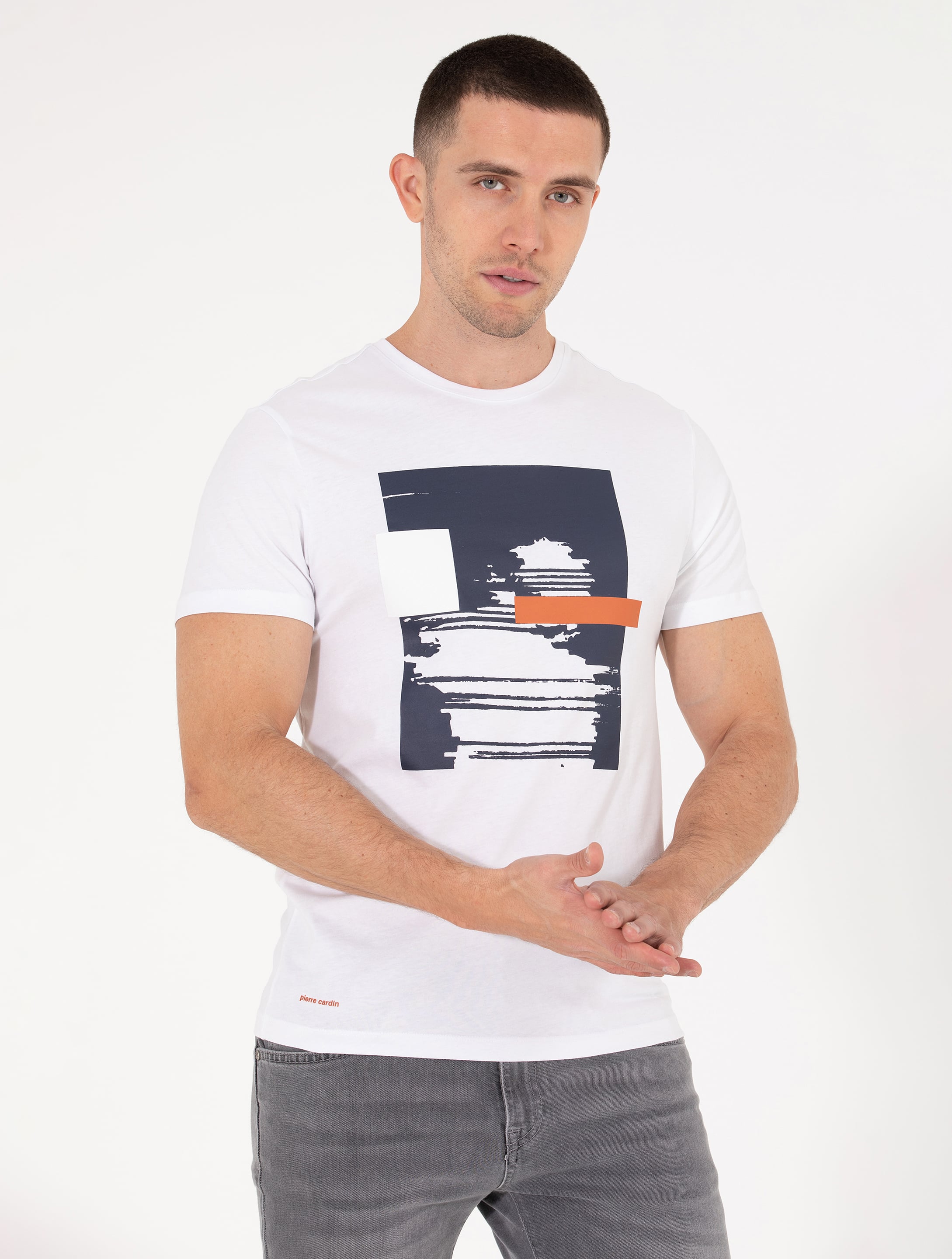 Beyaz Slim Fit Baskılı Bisiklet Yaka Tişört
