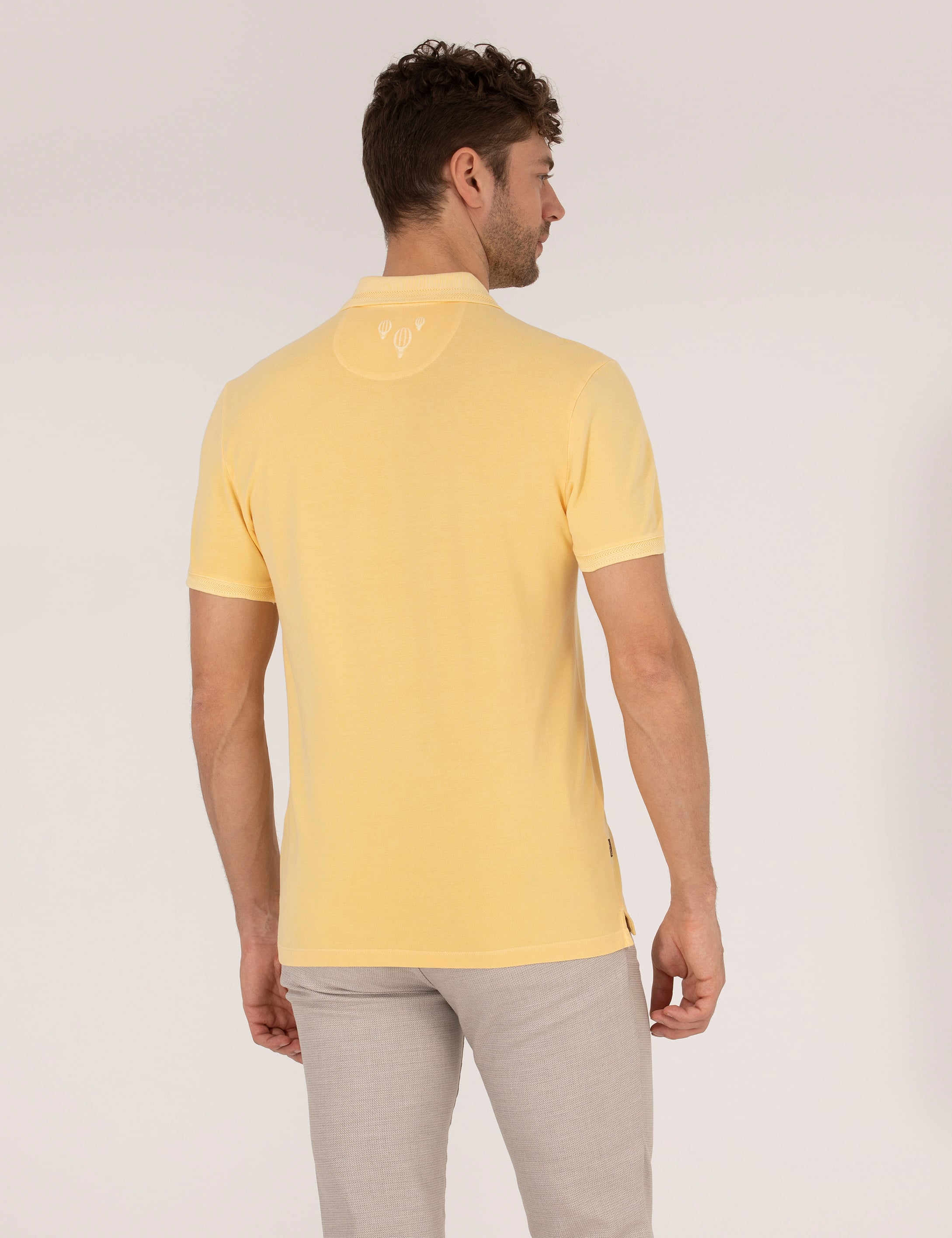 Açık Sarı Slim Fit %100 Pamuk Polo Yaka Tişört