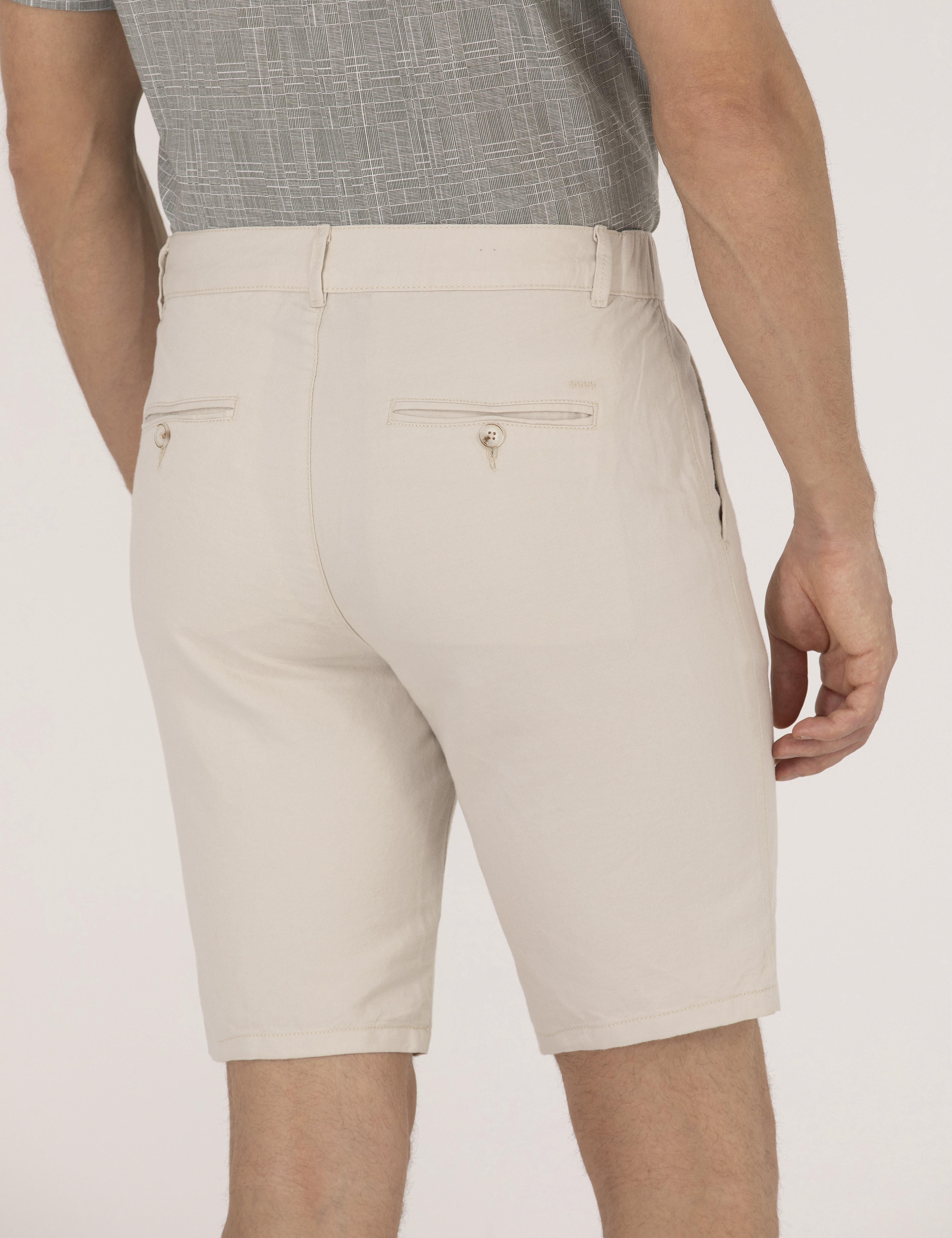 Taş Slim Fit Keten Karışımlı Beli Lastikli Bermuda Şort - Image 7