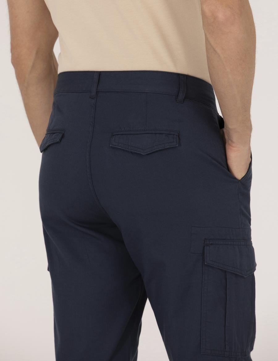 Lacivert Comfort Fit Kargo Cepli Bermuda Şort