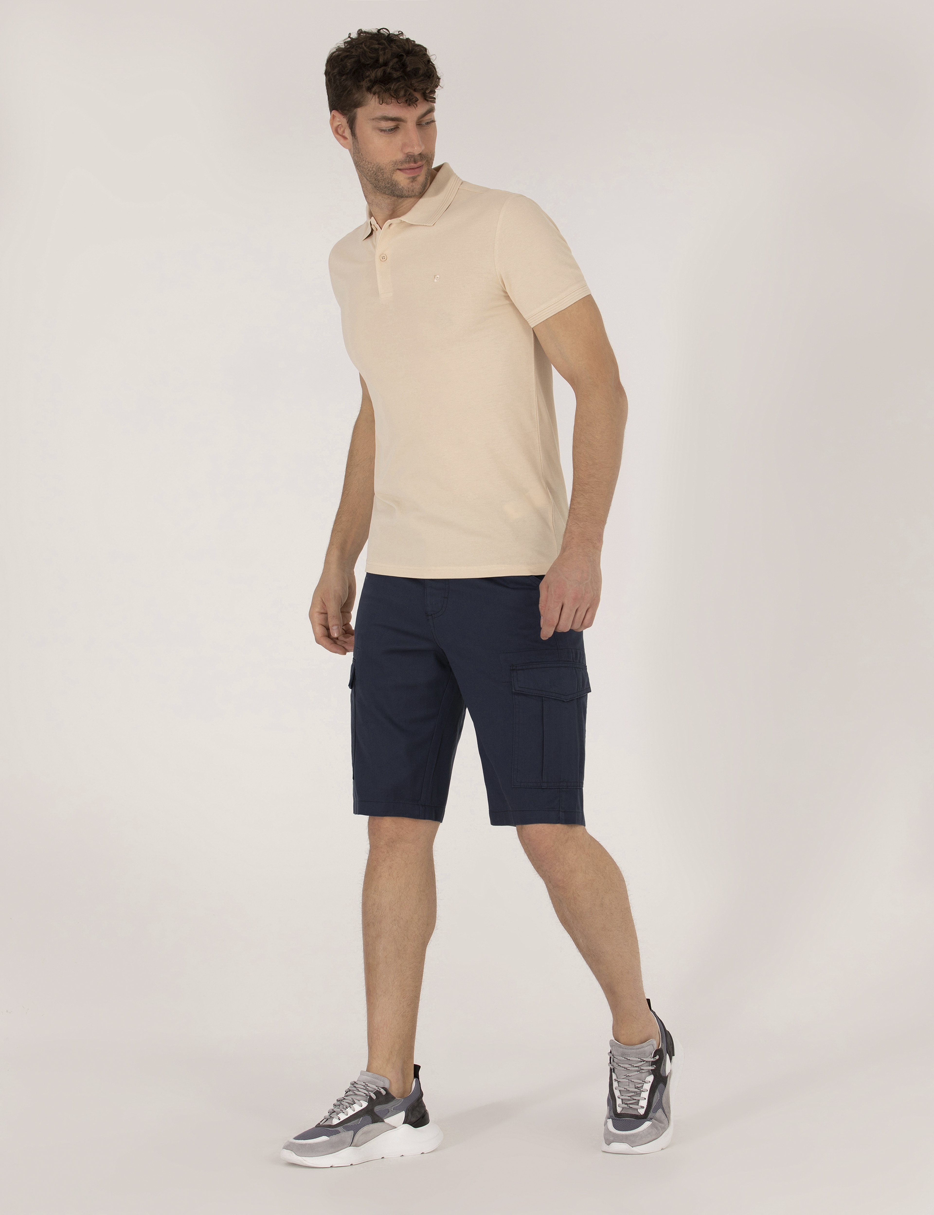 Lacivert Comfort Fit Kargo Cepli Bermuda Şort