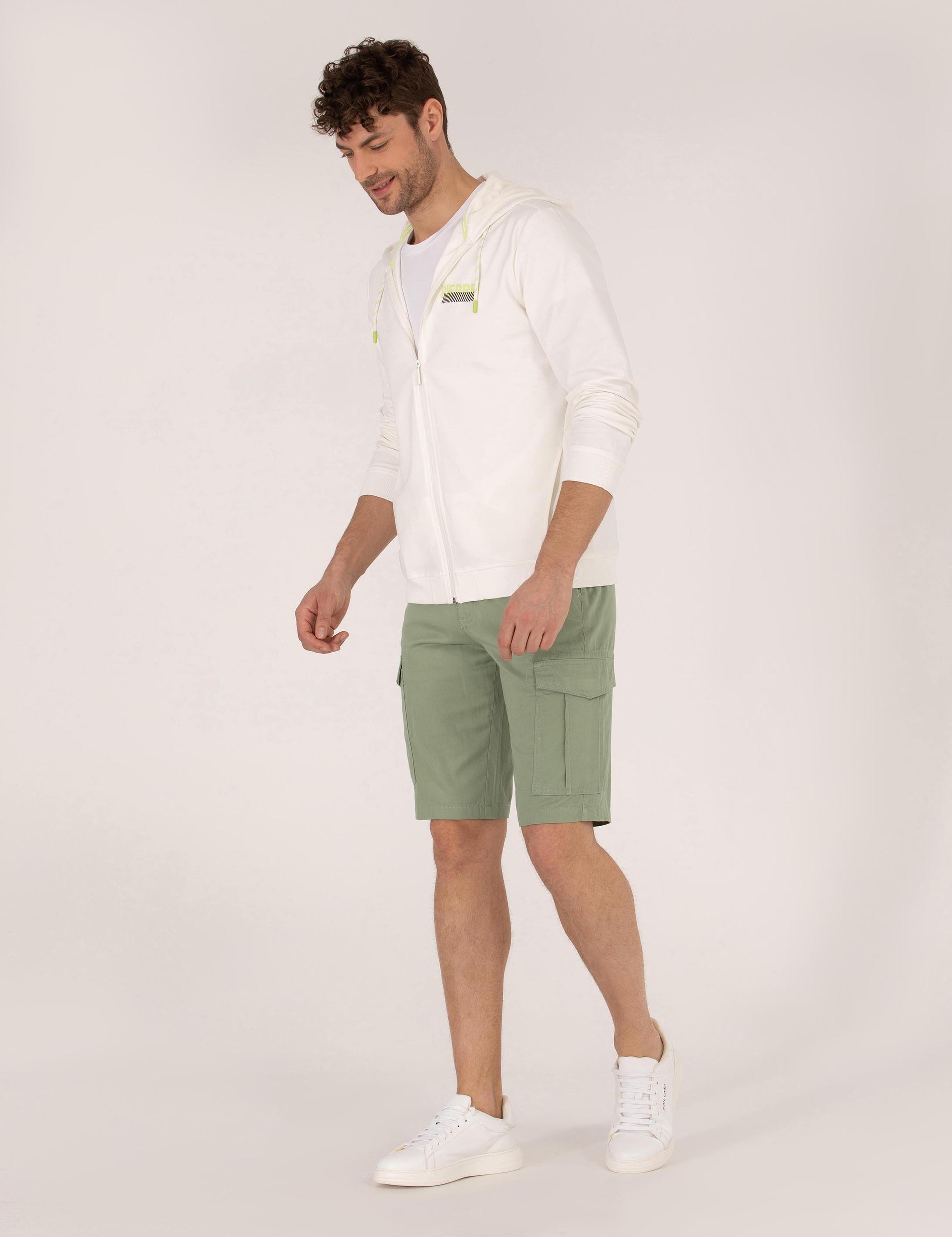 Haki Comfort Fit Kargo Cepli Bermuda Şort