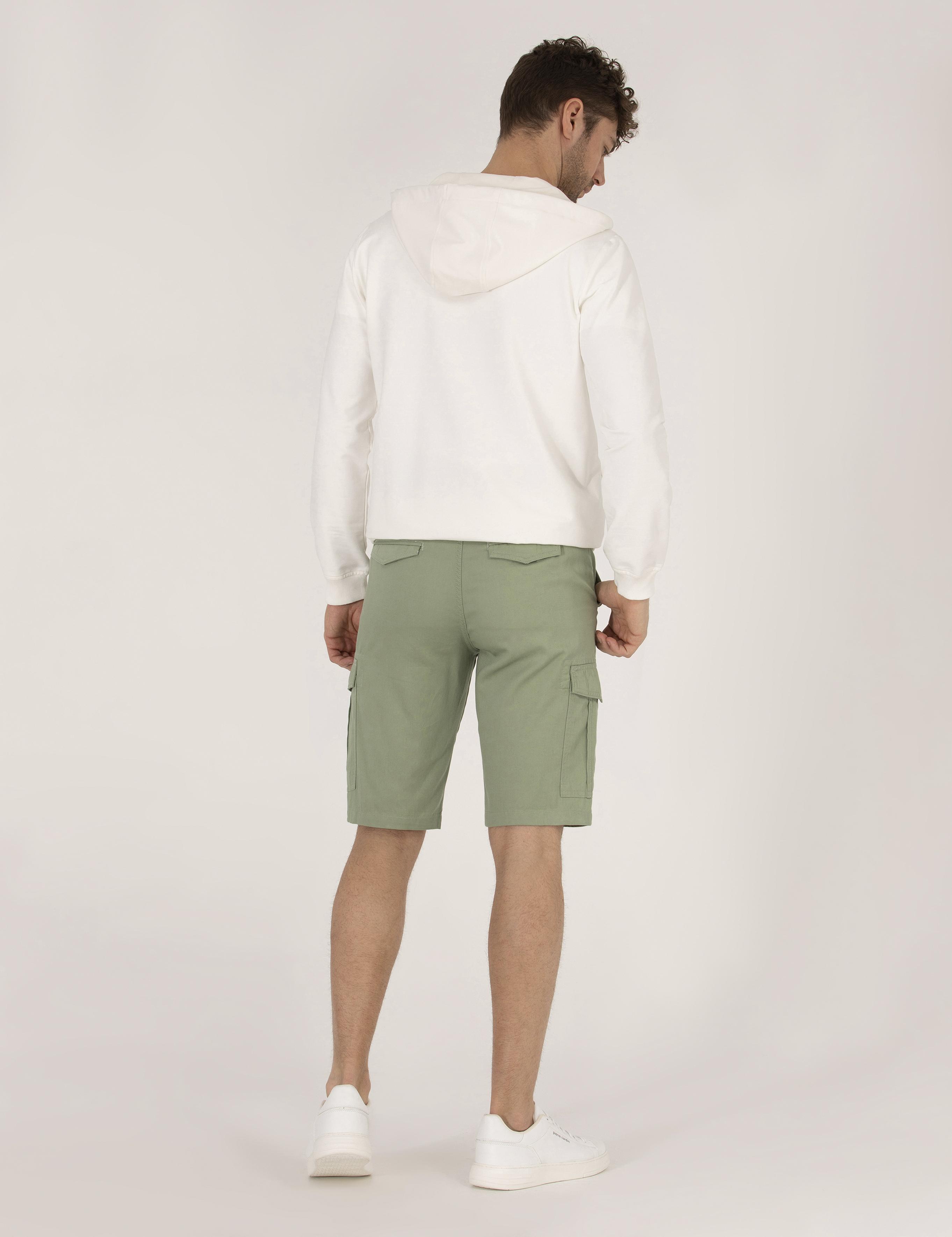 Haki Comfort Fit Kargo Cepli Bermuda Şort