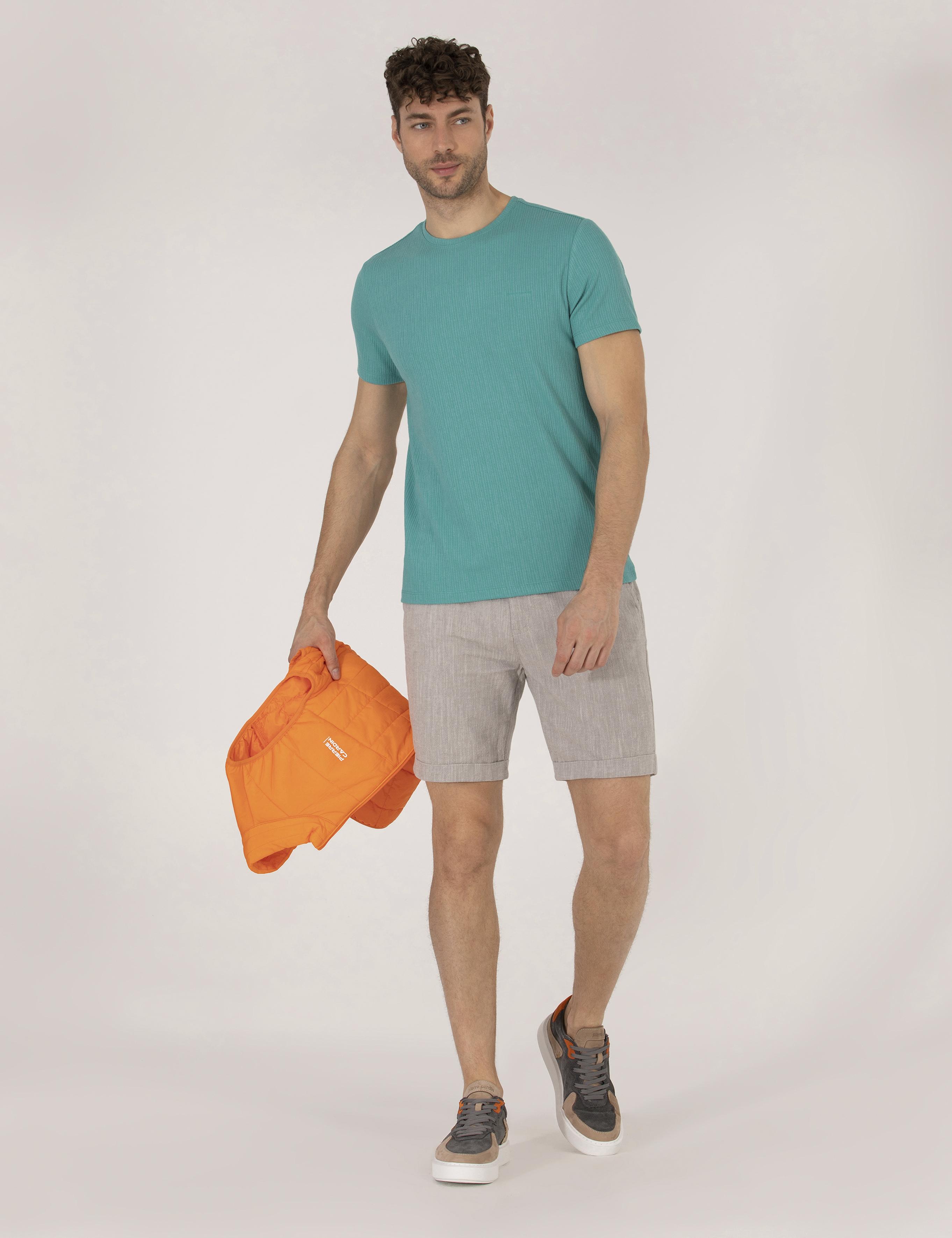 Yeşil Slim Fit Jakarlı Bisiklet Yaka Tişört