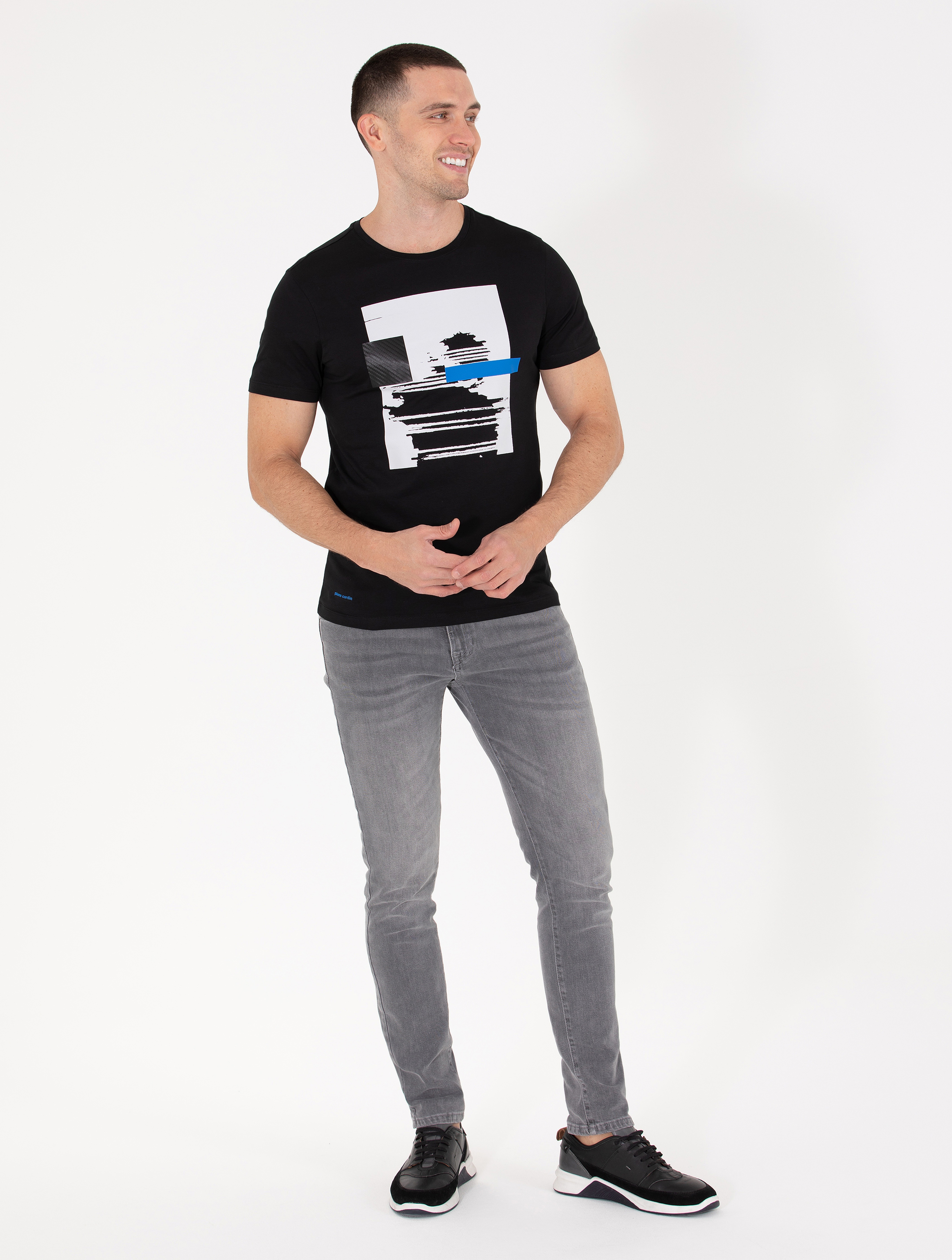 Siyah Slim Fit Baskılı Bisiklet Yaka Tişört - Image 4