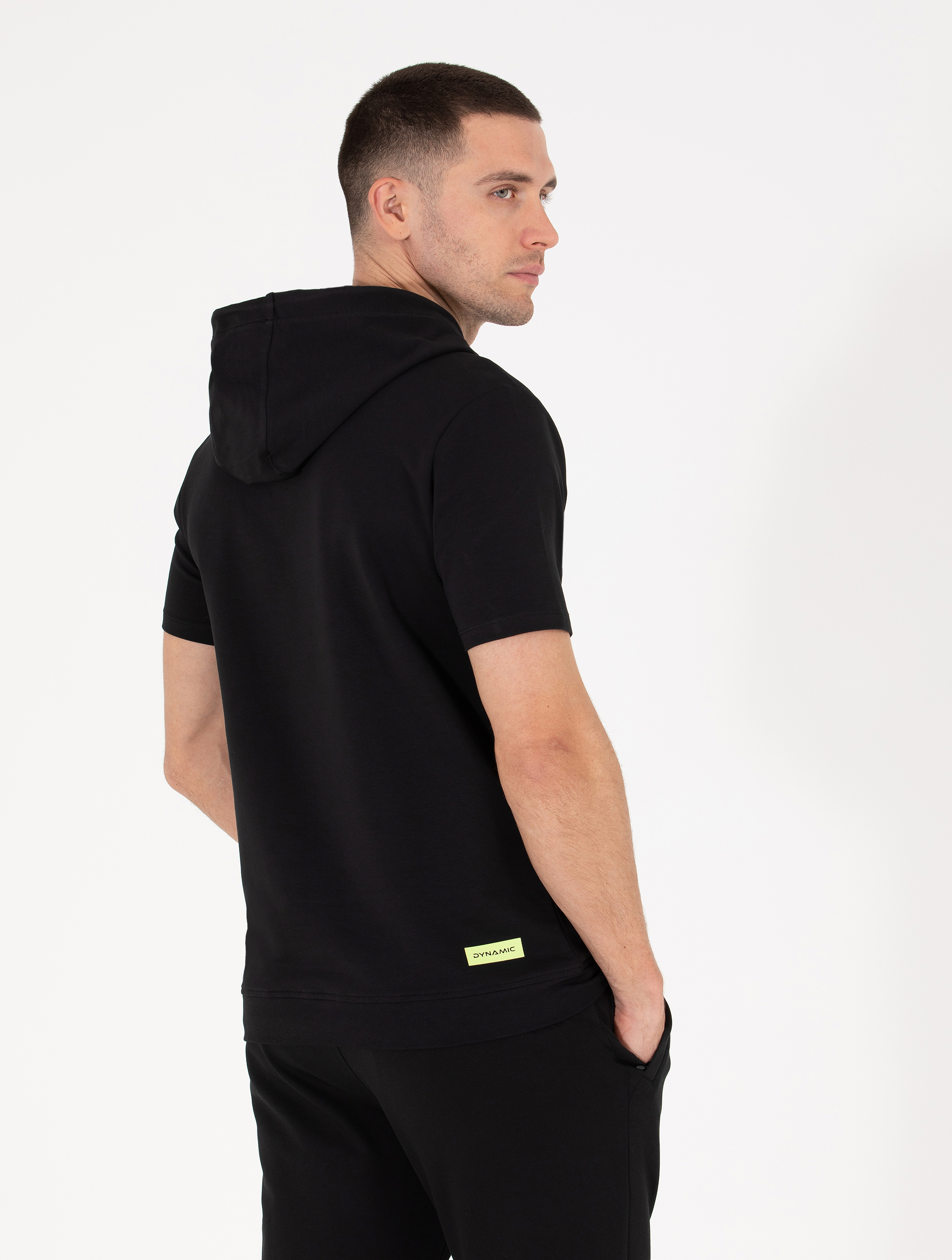Siyah Regular Fit Kapüşonlu Tişört - Image 5