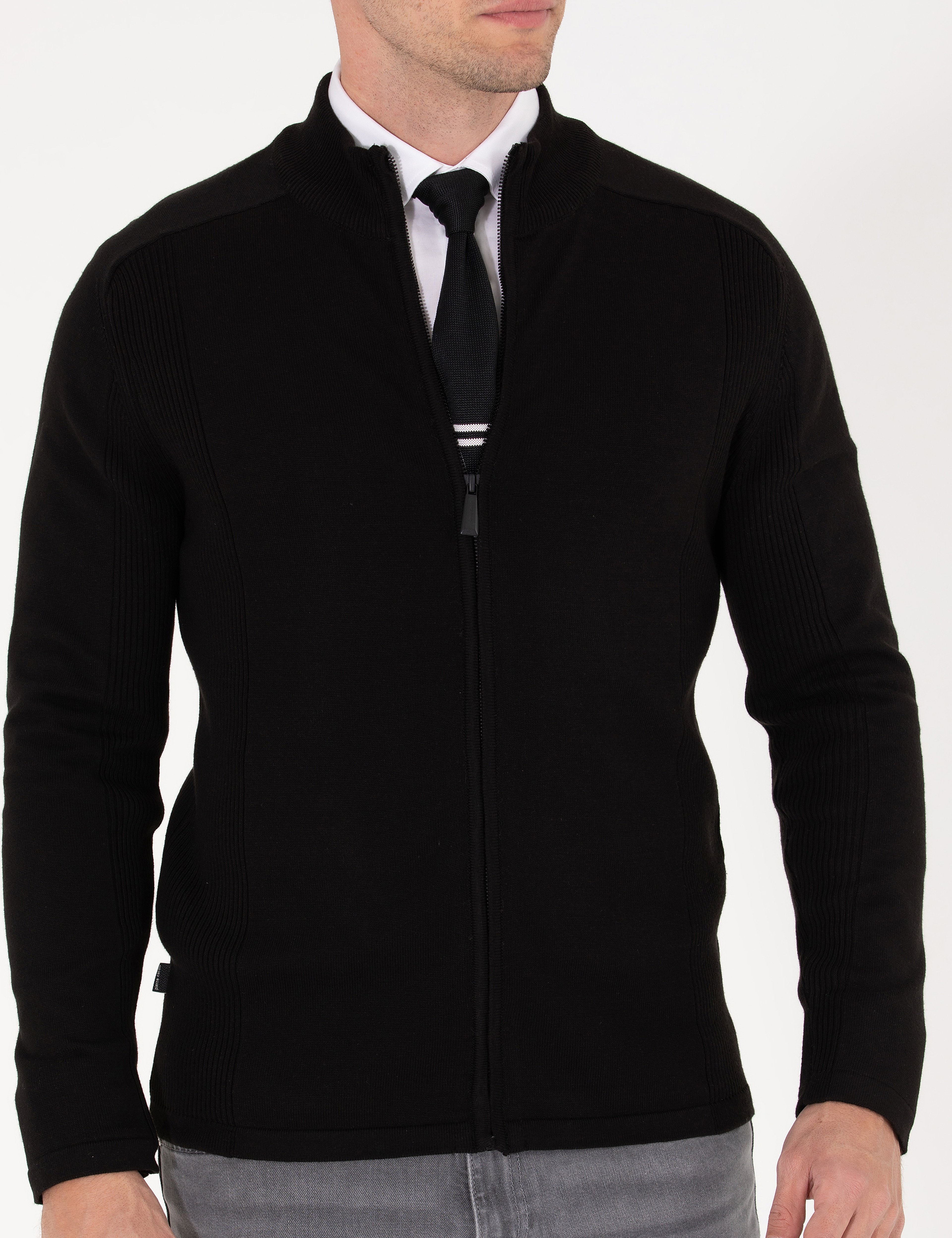 Siyah Slim Fit Fermuarlı Triko Hırka