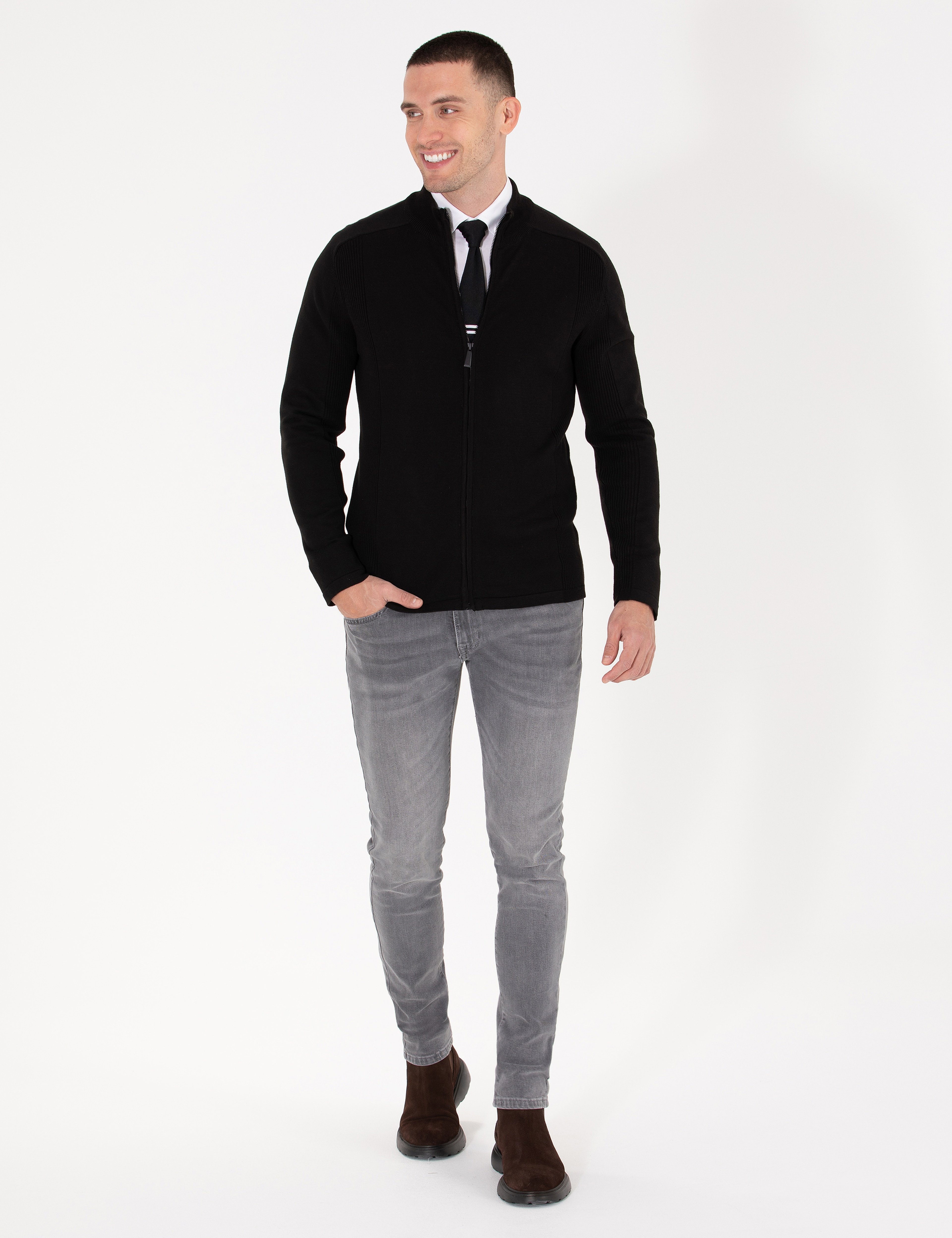 Siyah Slim Fit Fermuarlı Triko Hırka