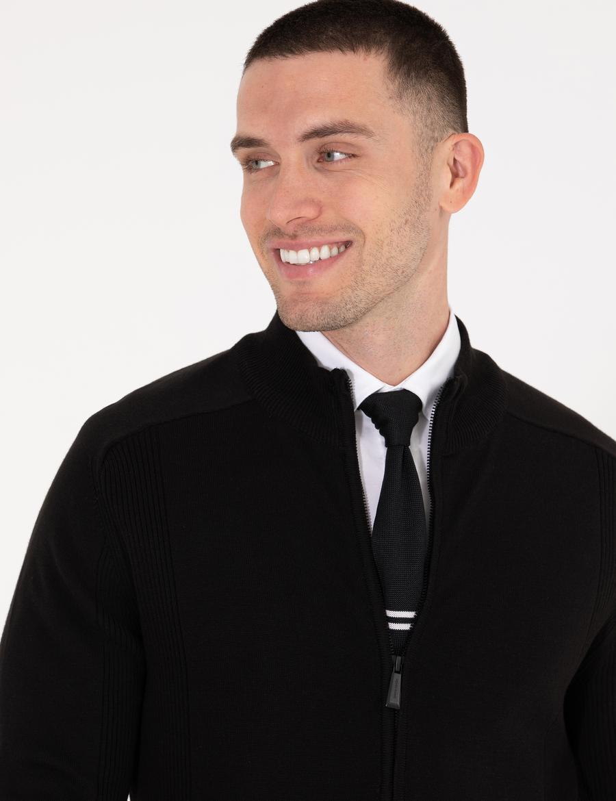 Siyah Slim Fit Fermuarlı Triko Hırka