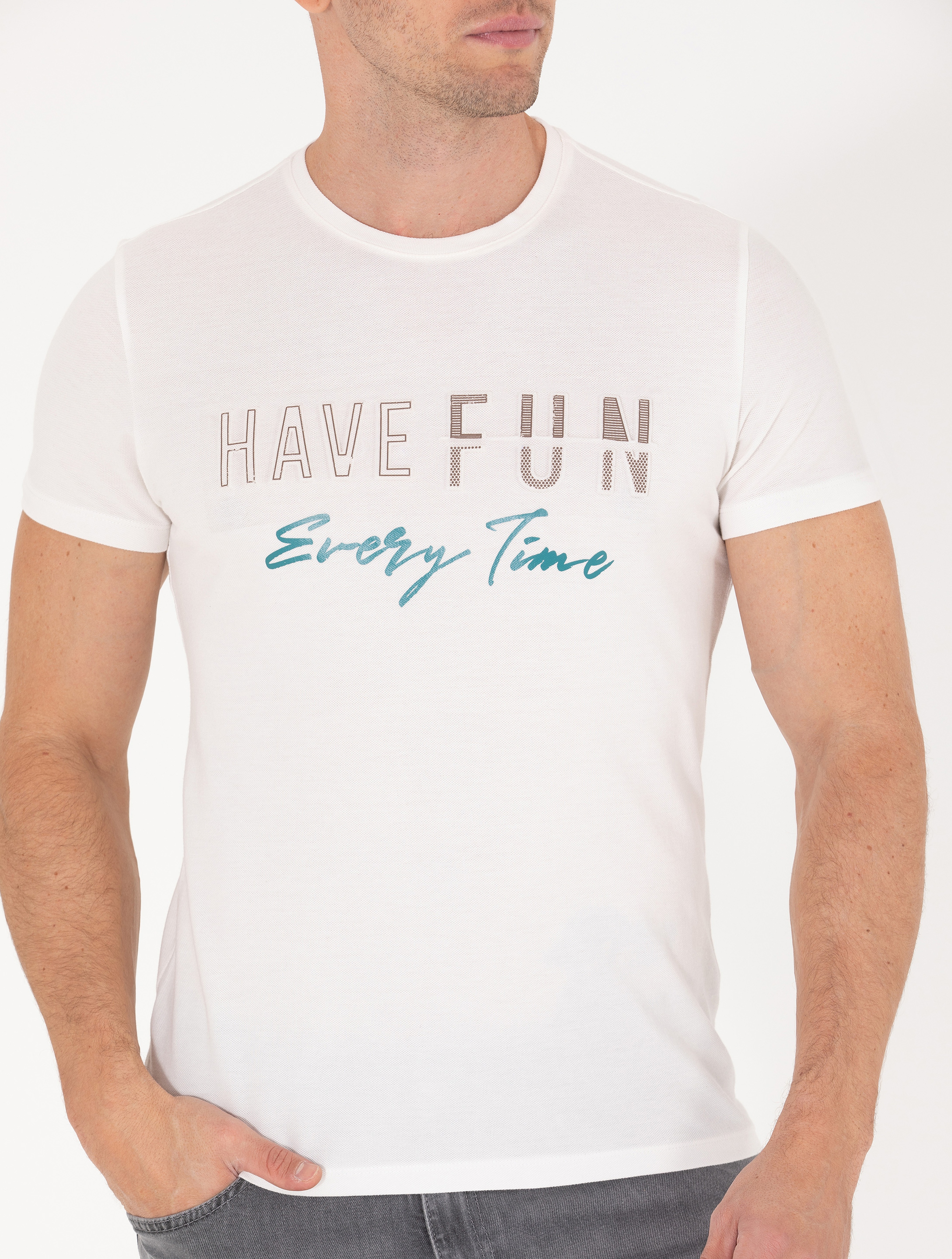 Ekru Slim Fit Baskılı Bisiklet Yaka Tişört - Image 6