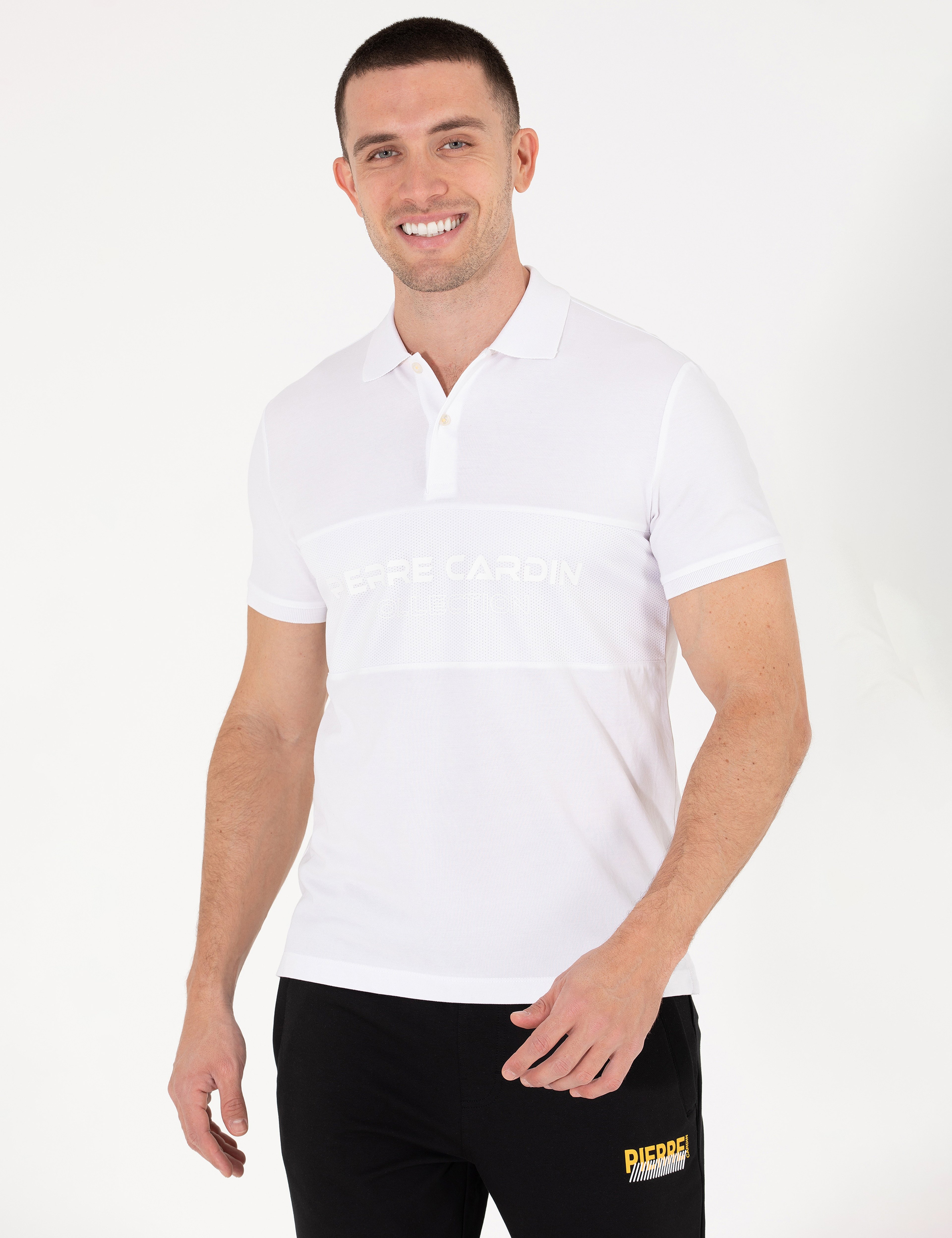 Beyaz Slim Fit Göğüs Baskılı Polo Yaka Tişört
