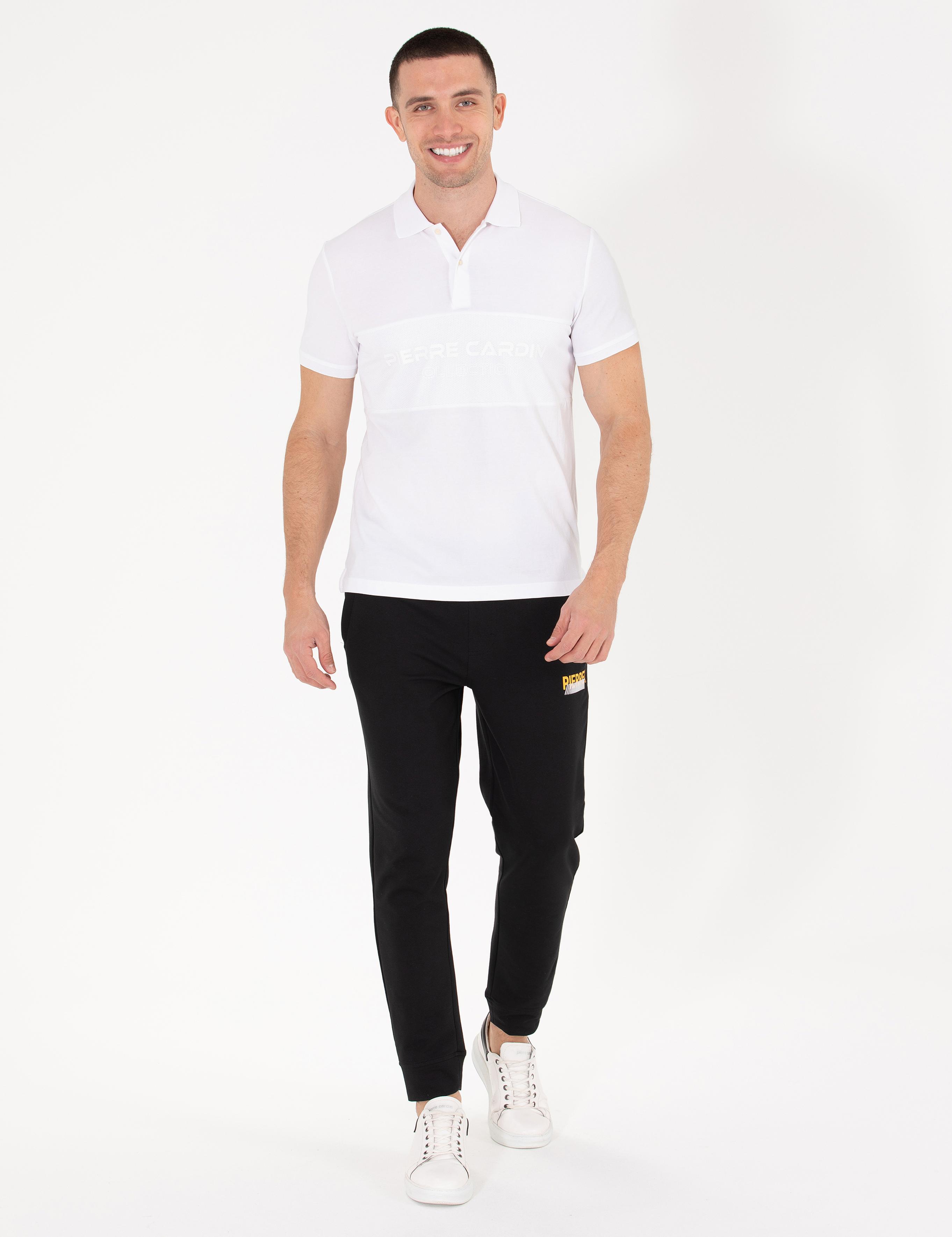 Beyaz Slim Fit Göğüs Baskılı Polo Yaka Tişört