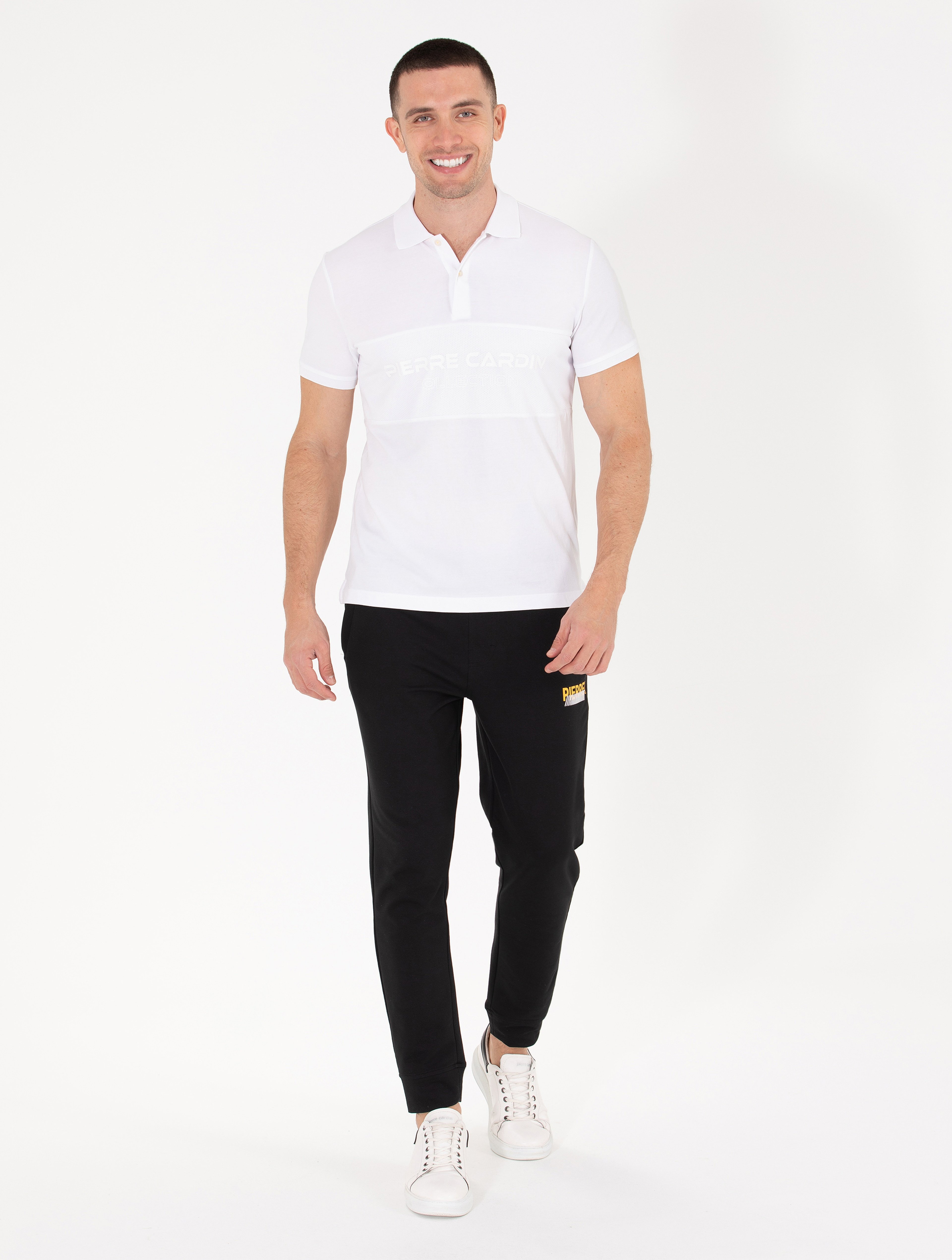 Beyaz Slim Fit Göğüs Baskılı Polo Yaka Tişört - Image 4