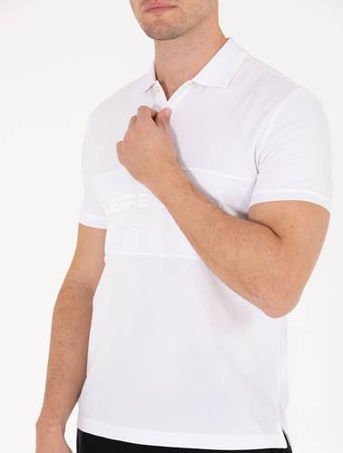 Beyaz Slim Fit Göğüs Baskılı Polo Yaka Tişört