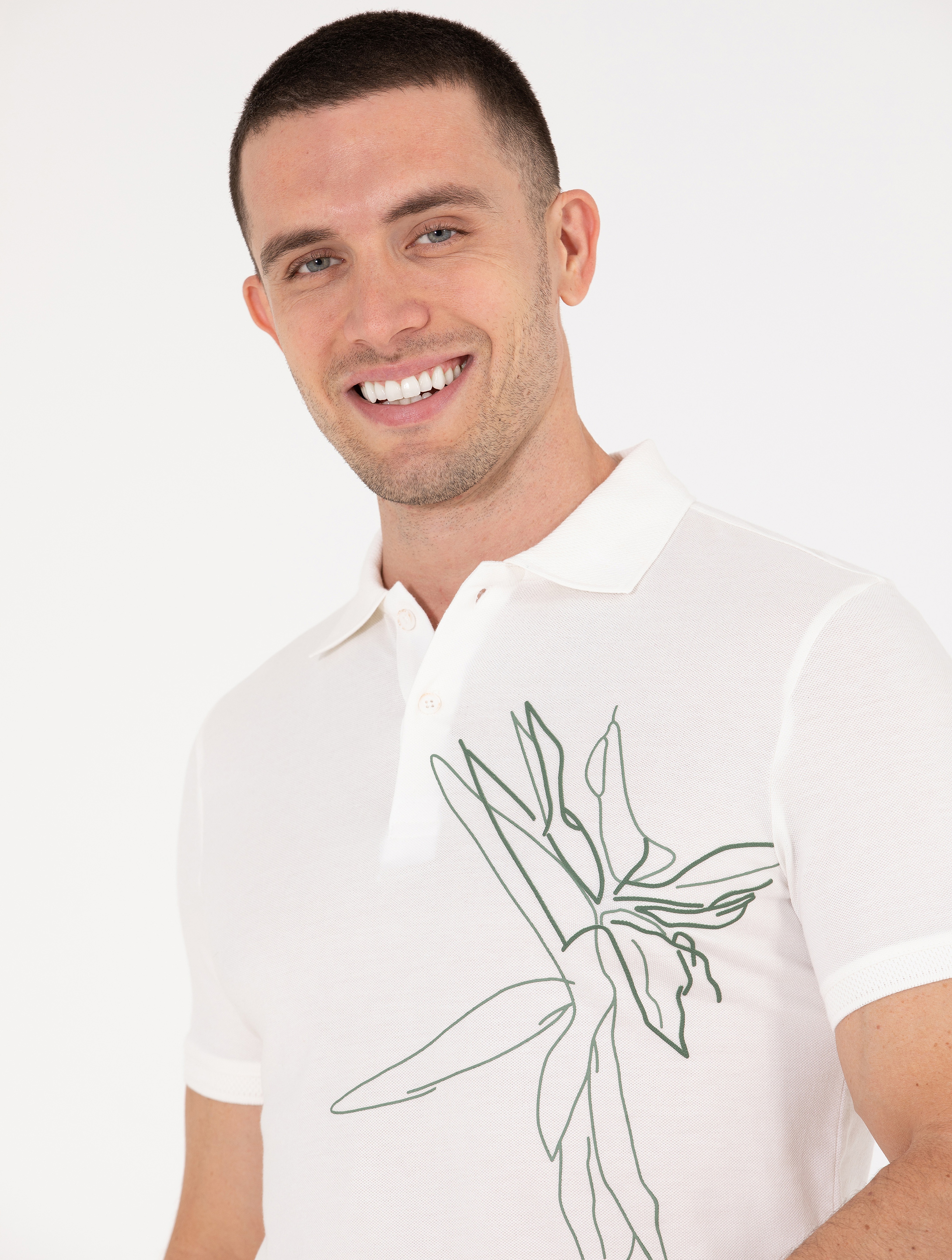 Ekru Slim Fit Baskılı Polo Yaka Tişört - Image 4