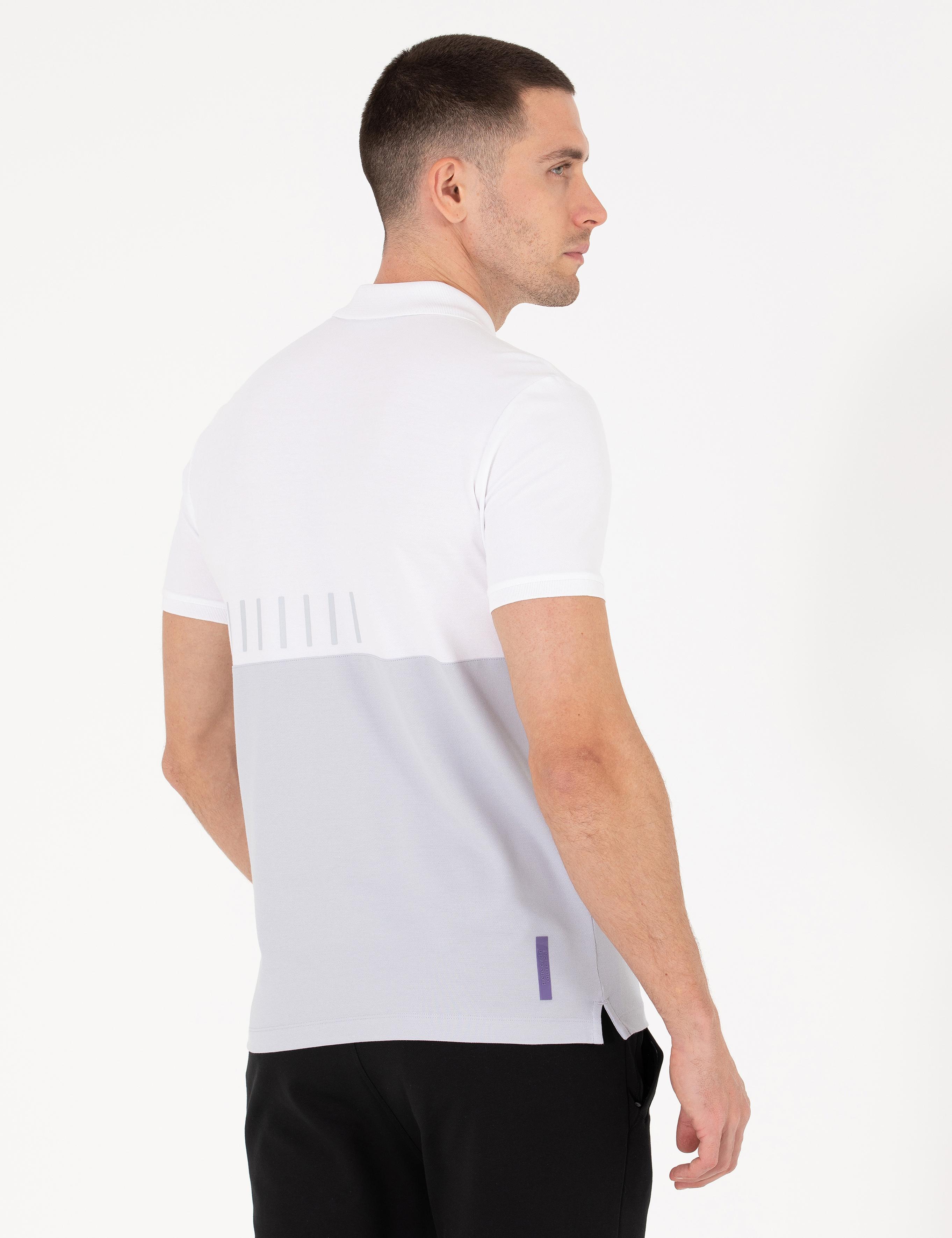 Beyaz Göğüs Baskılı Slim Fit Polo Yaka Tişört