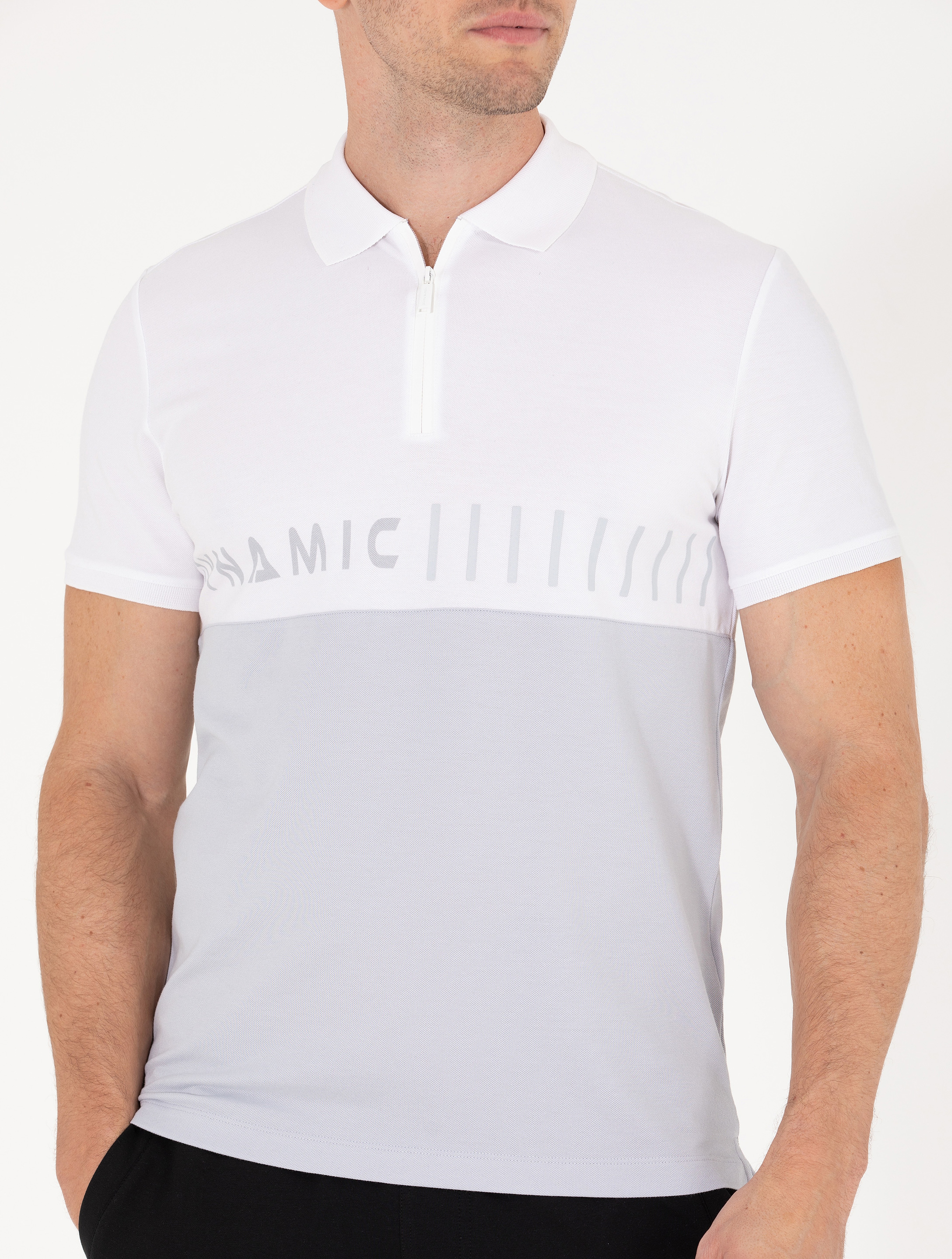 Beyaz Göğüs Baskılı Slim Fit Polo Yaka Tişört - Image 7