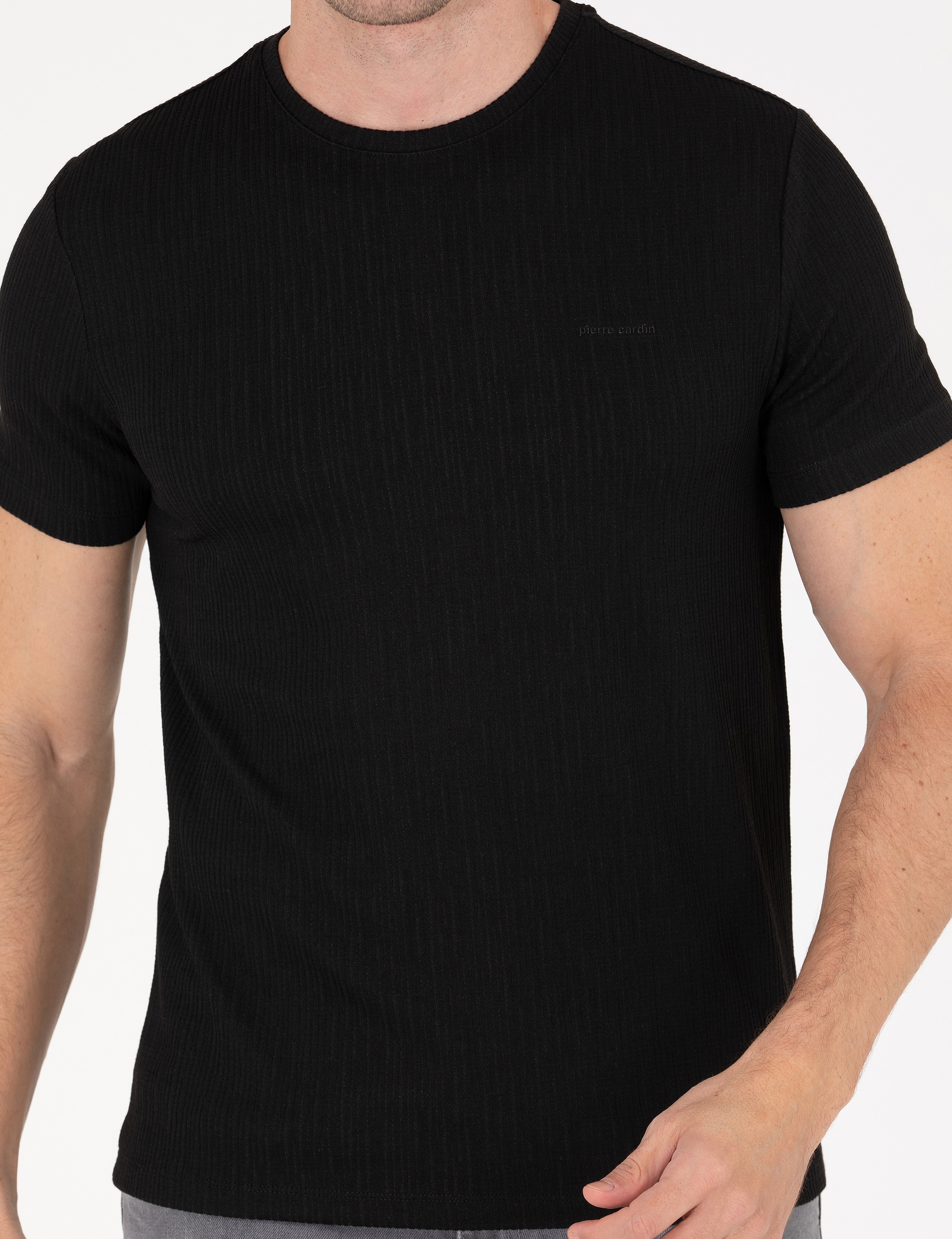 Siyah Slim Fit Jakarlı Bisiklet Yaka Tişört