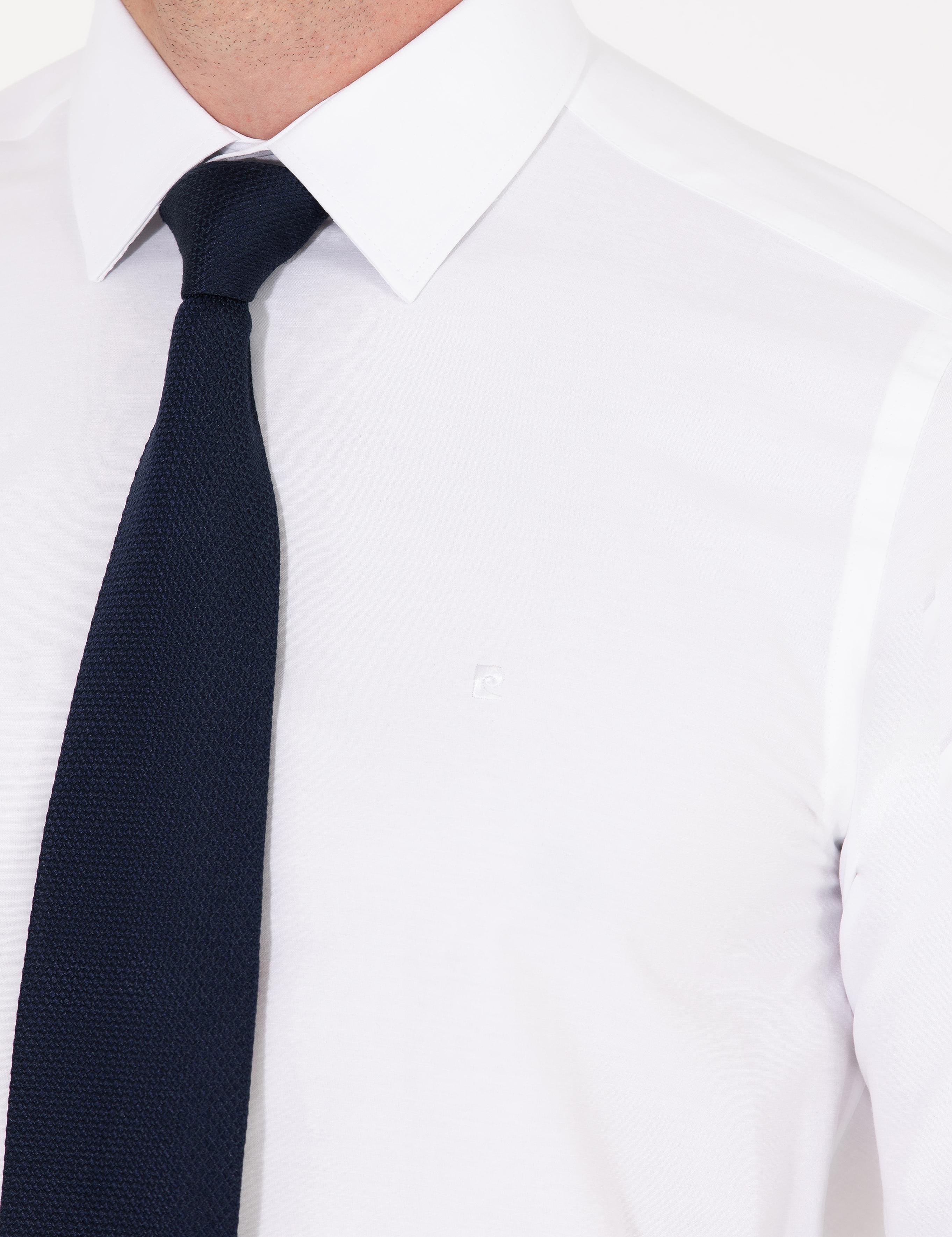 Beyaz Slim Fit Uzun Kollu Basic Gömlek