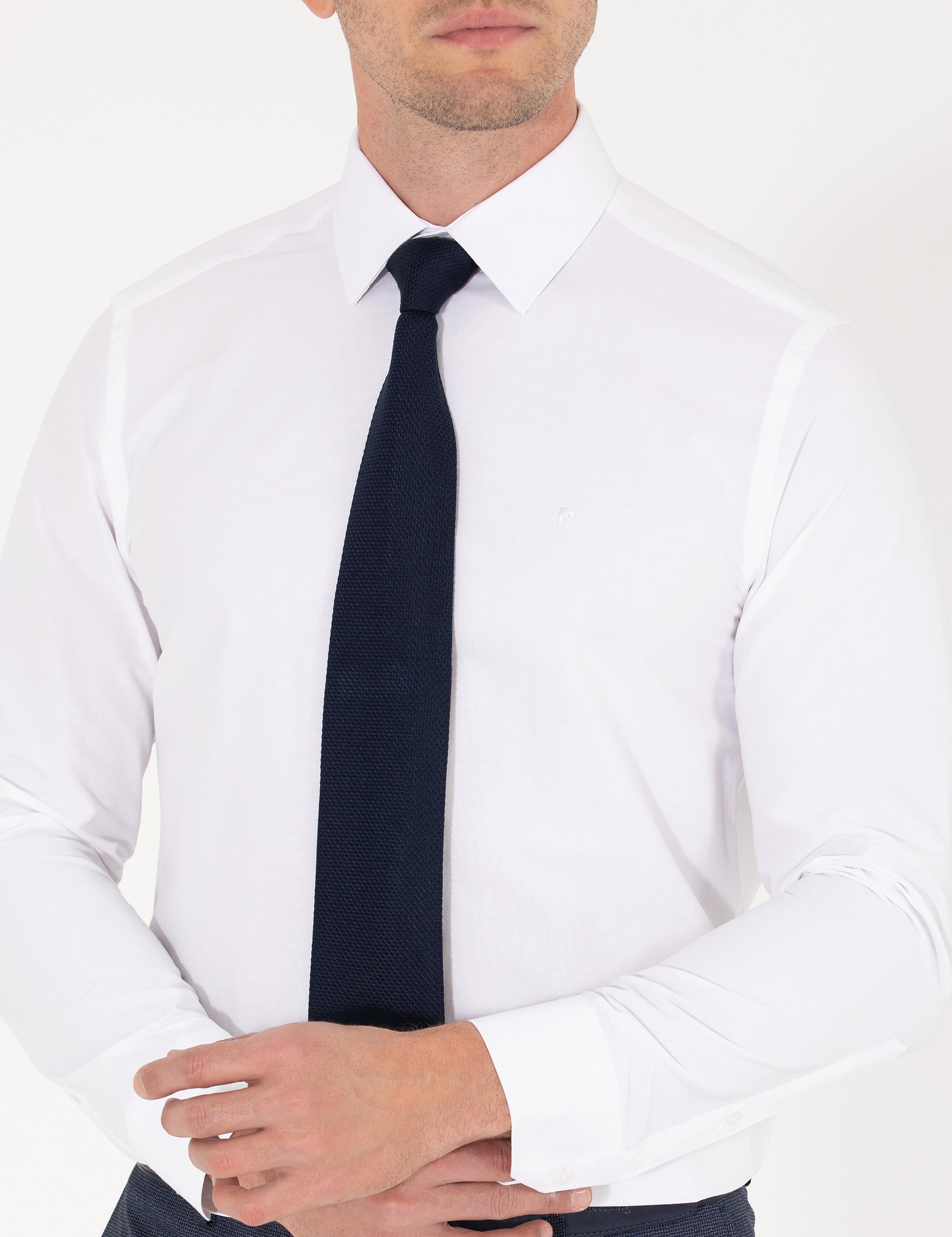 Beyaz Slim Fit Uzun Kollu Basic Gömlek