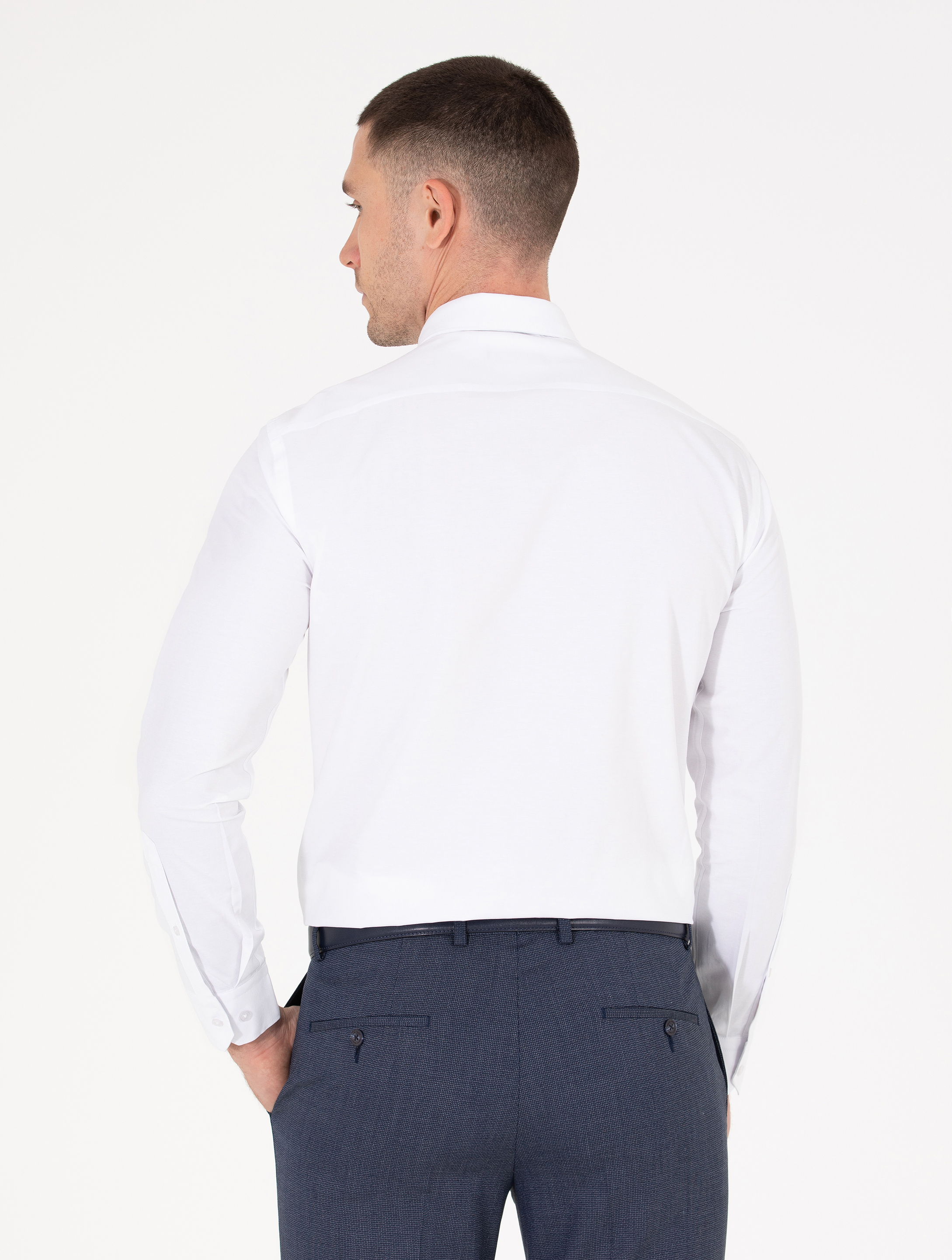 Beyaz Regular Fit Uzun Kollu Basic Gömlek - Image 5