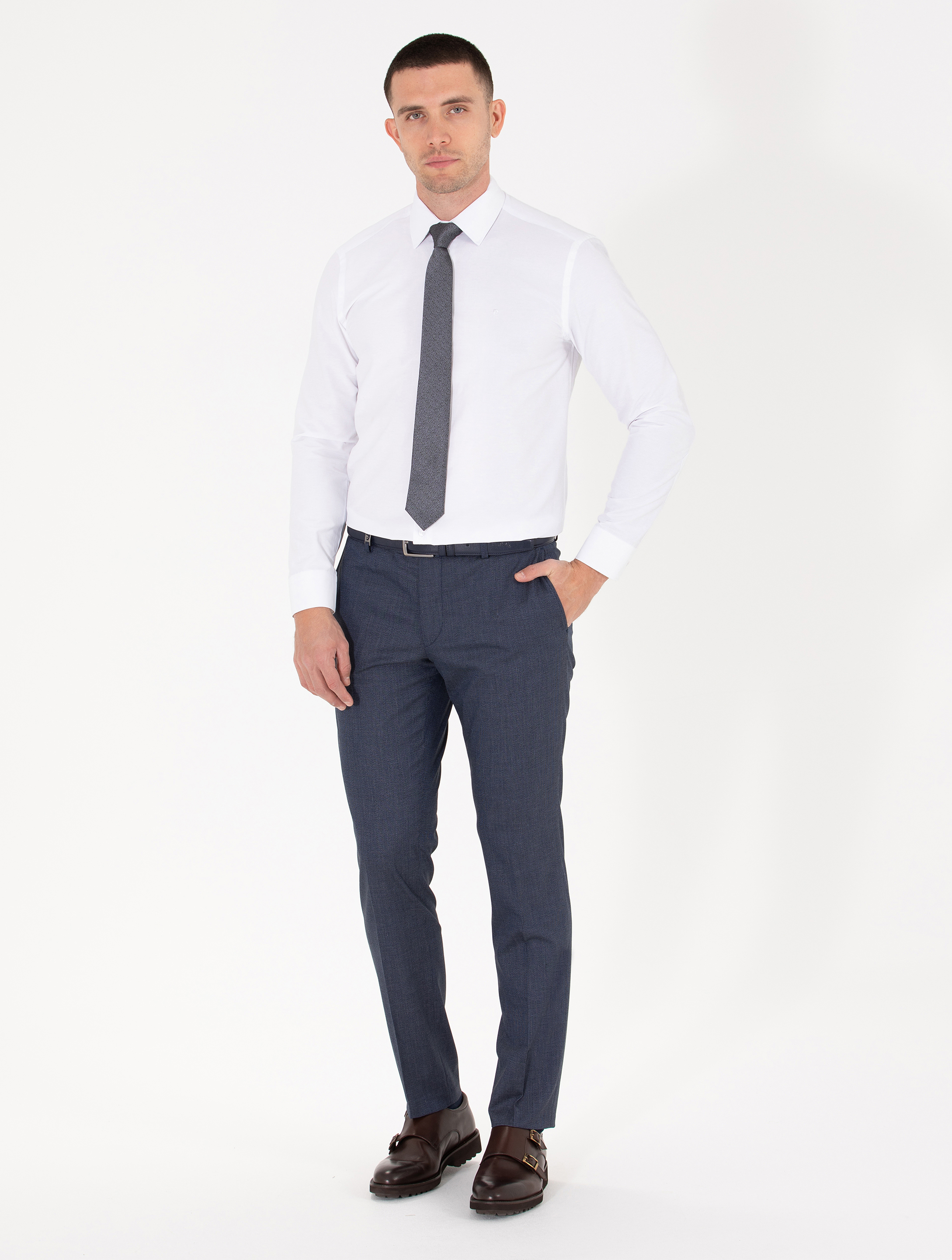 Beyaz Regular Fit Uzun Kollu Basic Gömlek - Image 3