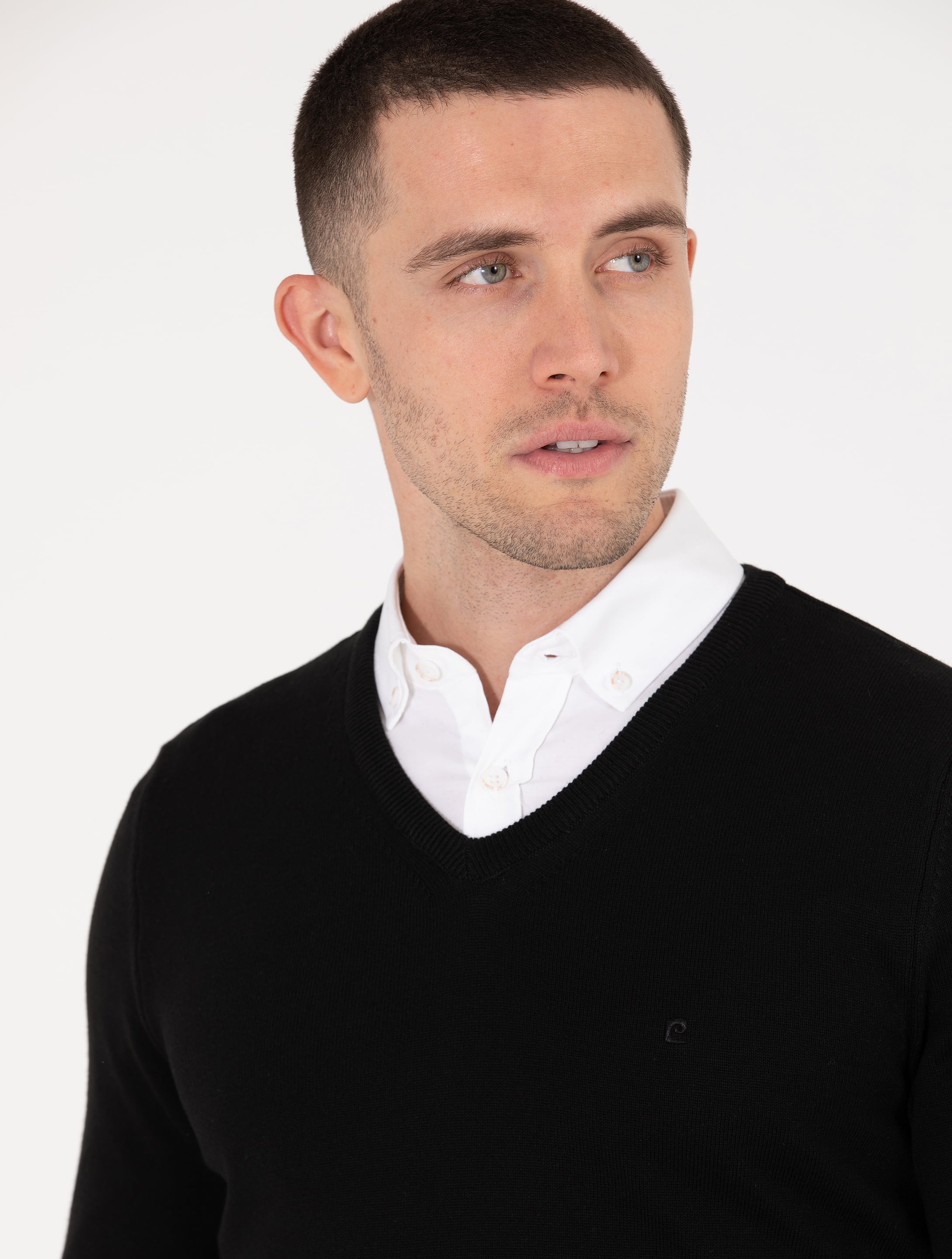 Siyah Slim Fit V Yaka Basic Triko Kazak - Image 2