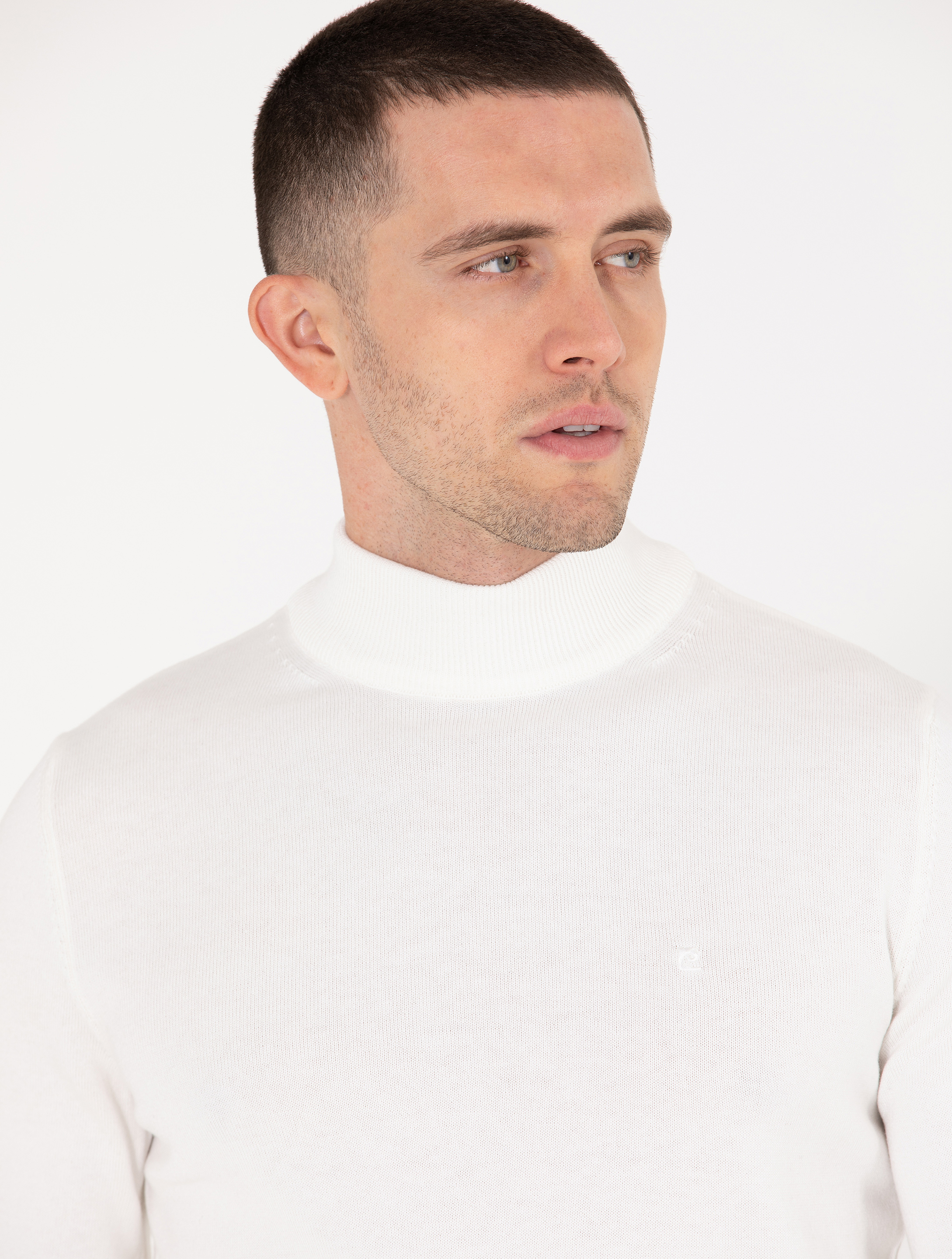 Pierre Cardin Ekru Slim Fit Yarım Balıkçı Yaka Basic Triko Kazak görsel 2