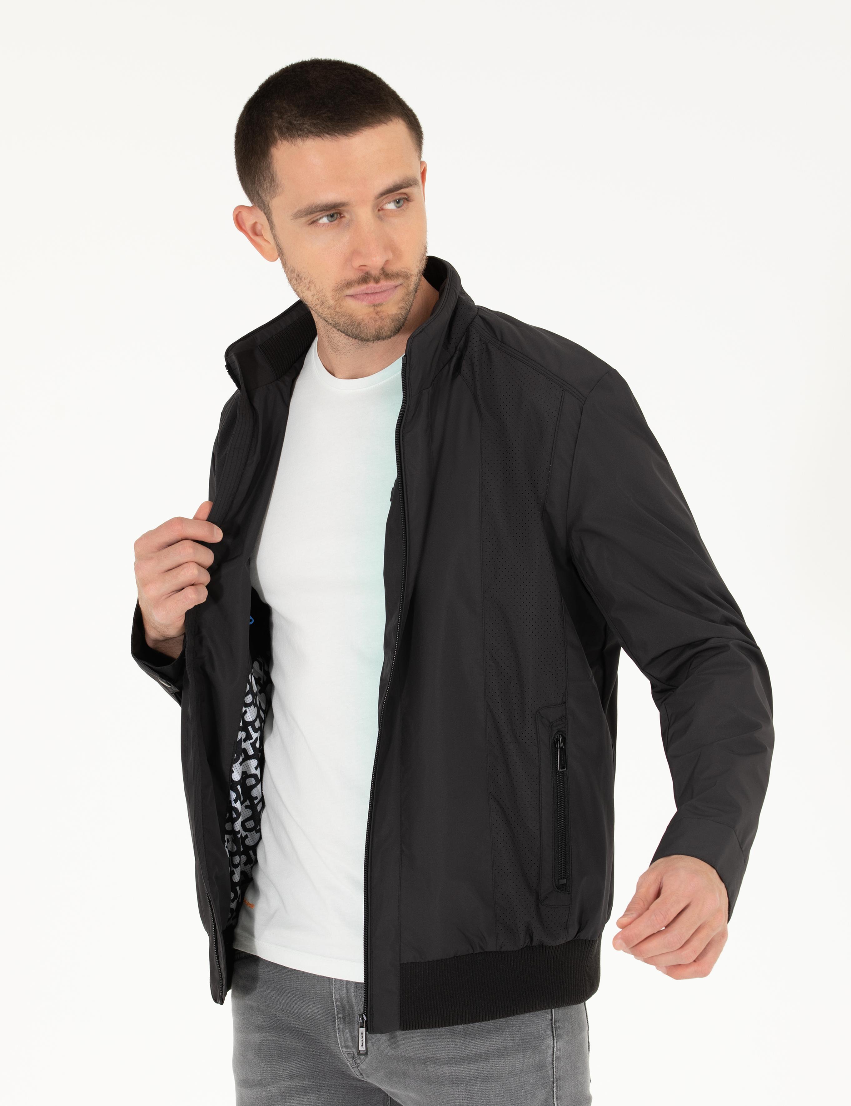 Siyah Mevsimlik Mont