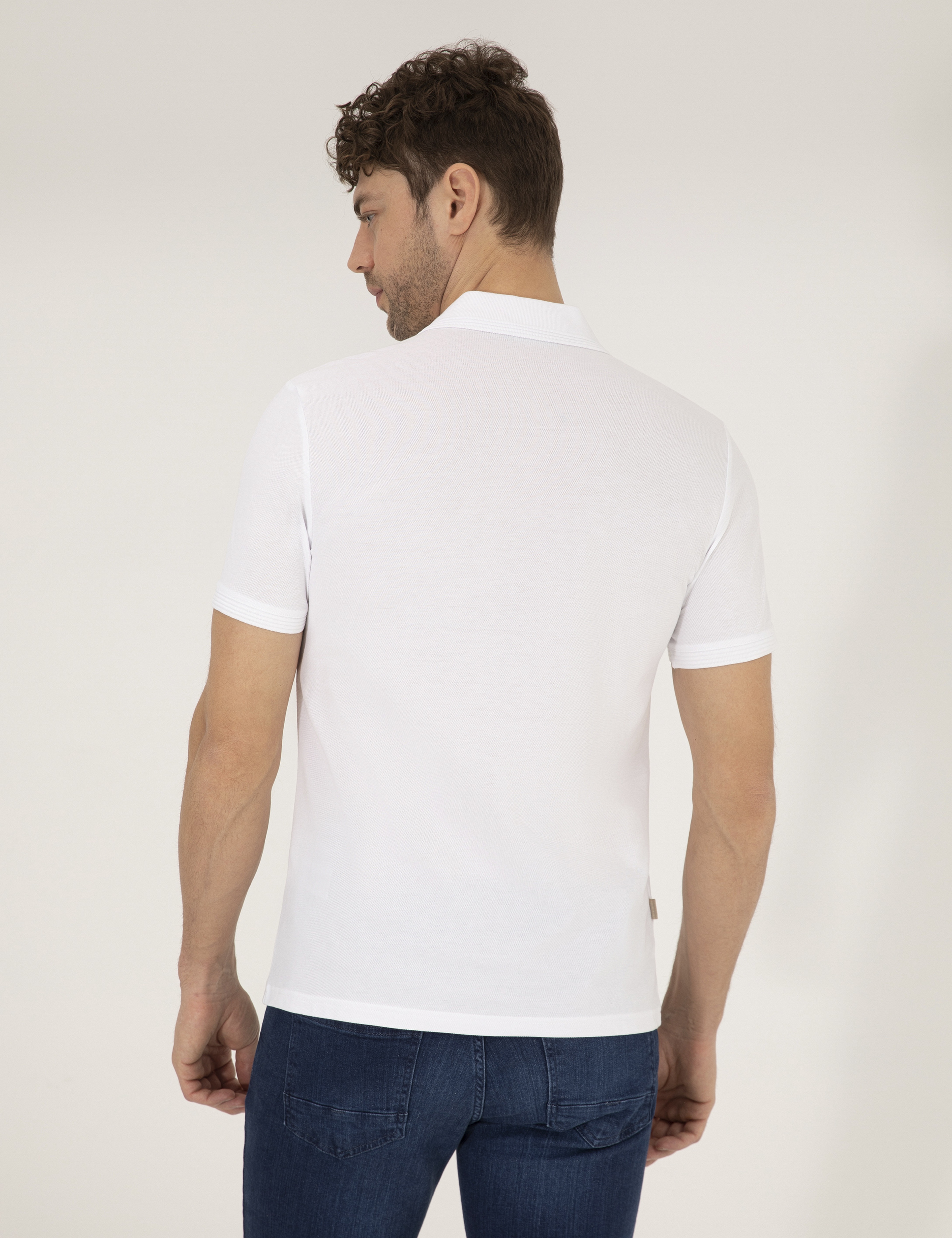 Beyaz Regular Fit Polo Yaka Basic Tişört - Image 5