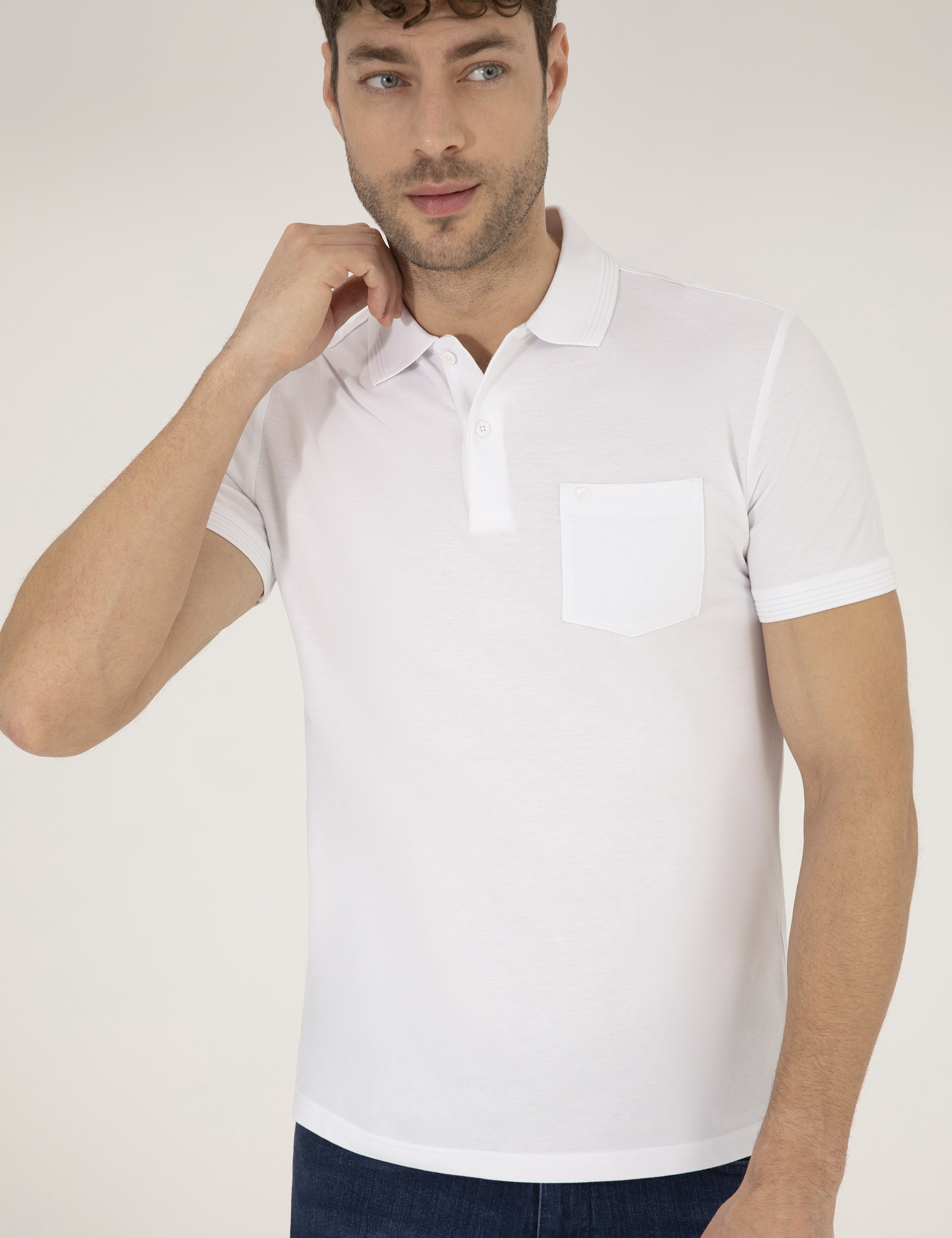 Beyaz Regular Fit Polo Yaka Basic Tişört - Image 2