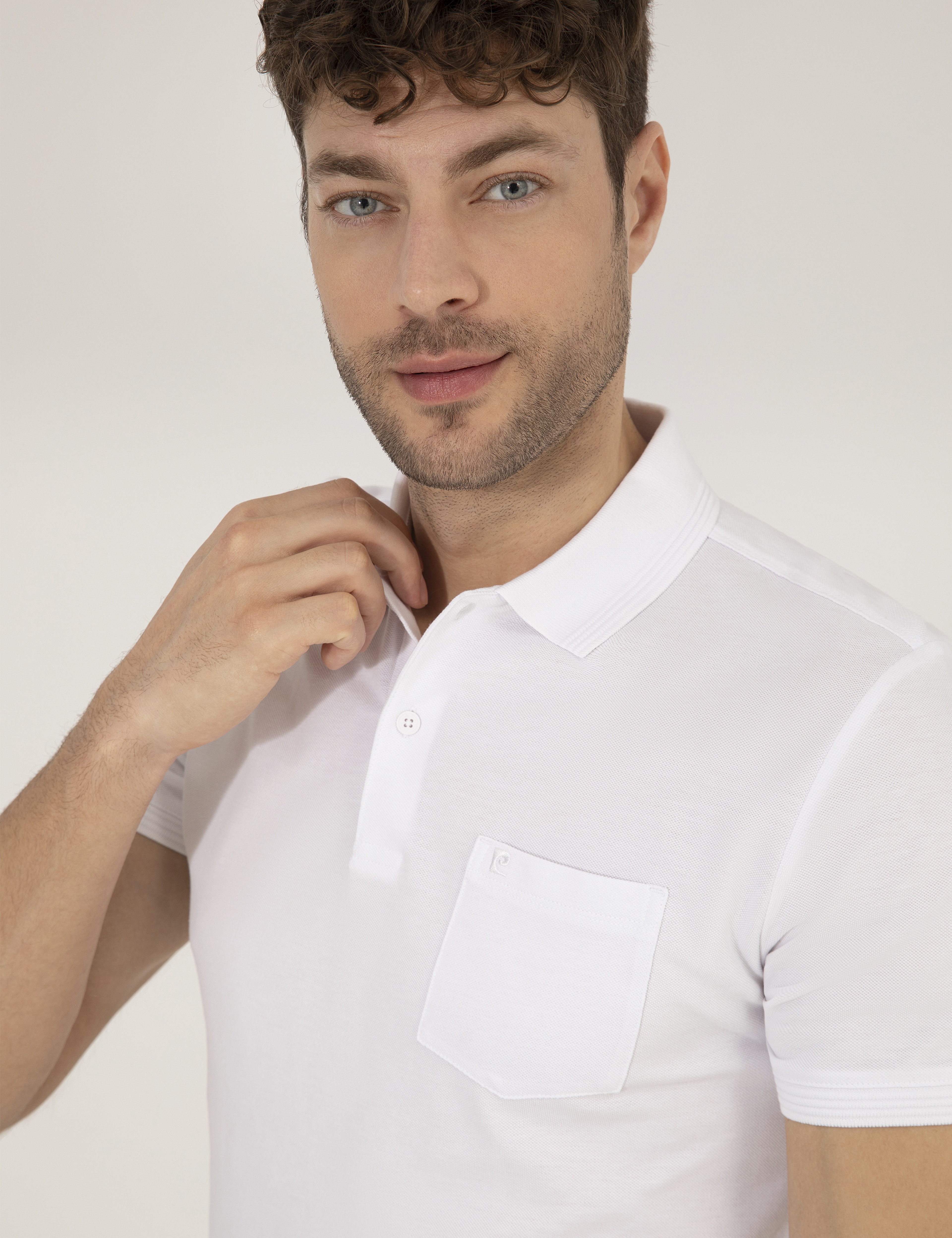Beyaz Regular Fit Polo Yaka Basic Tişört - Image 3
