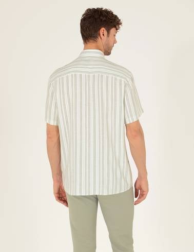 Açık Yeşil Keten Karışımlı Comfort Fit Kısa Kollu Gömlek