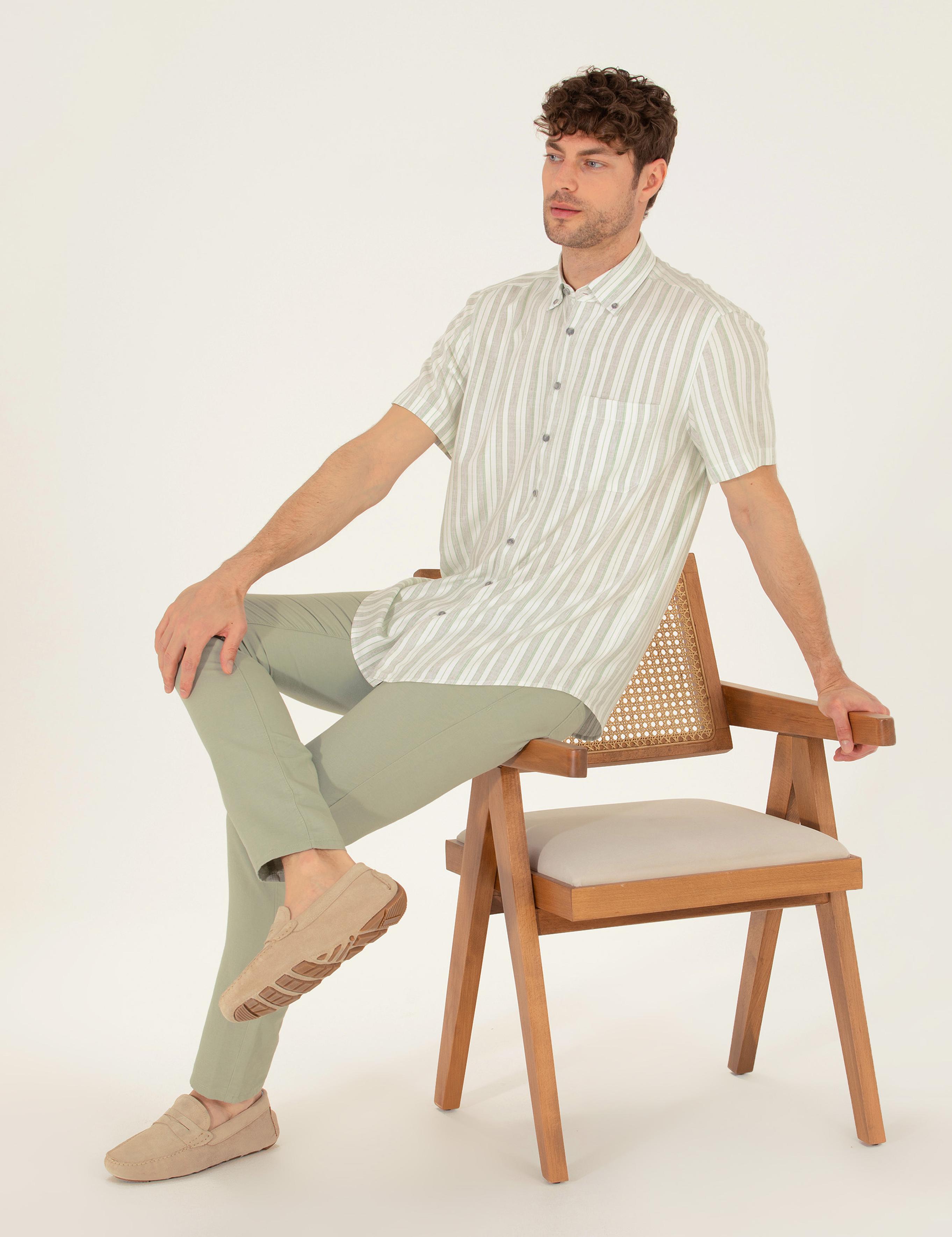 Açık Yeşil Keten Karışımlı Comfort Fit Kısa Kollu Gömlek