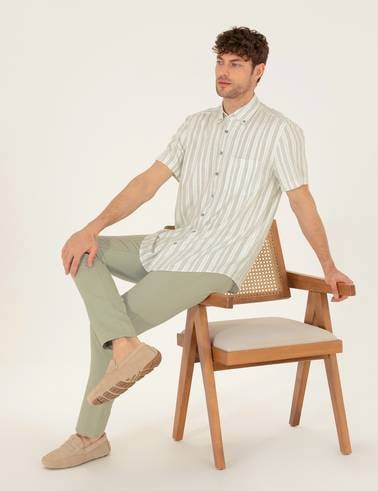 Açık Yeşil Keten Karışımlı Comfort Fit Kısa Kollu Gömlek